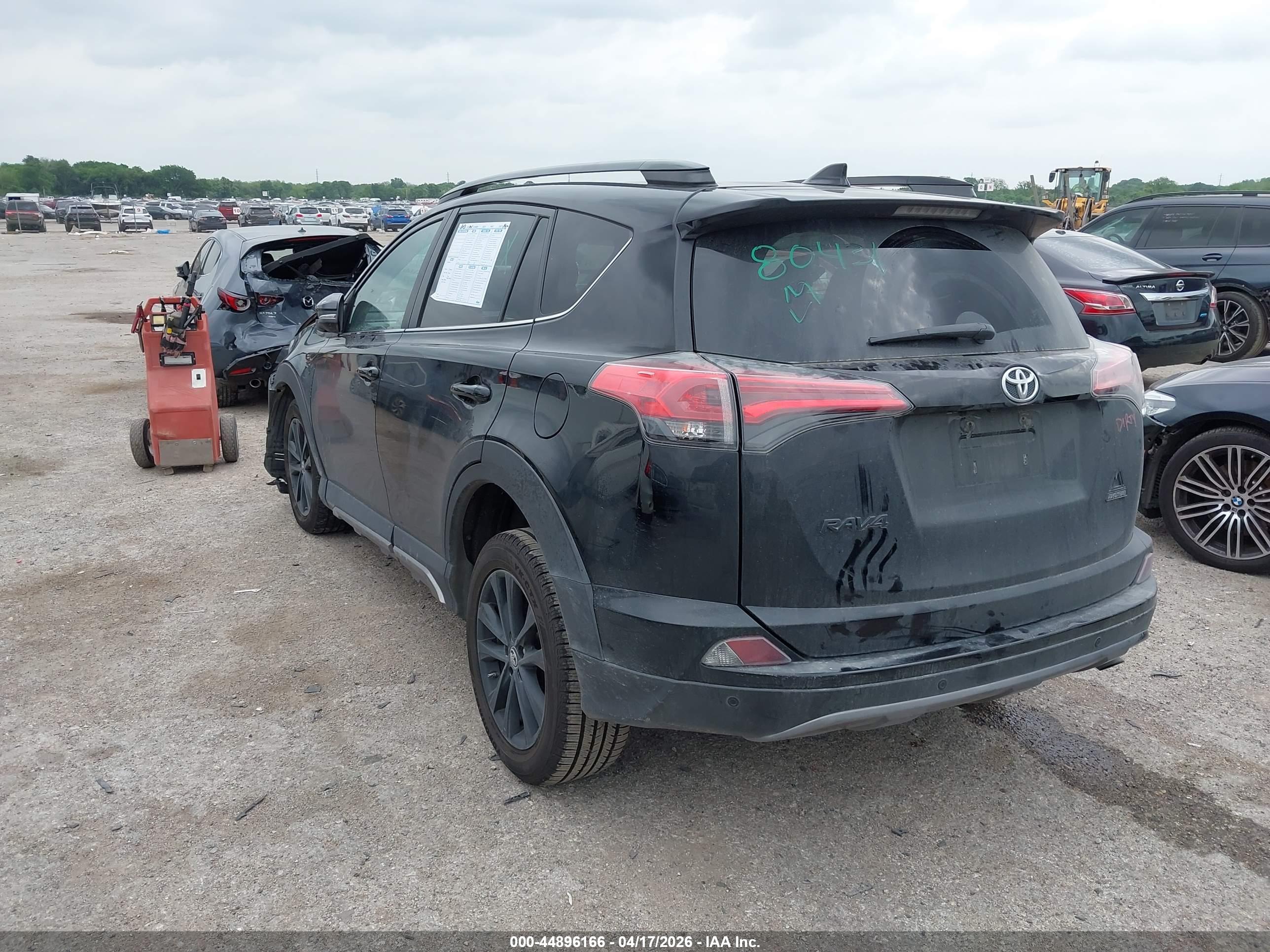 TOYOTA RAV4 image 3
