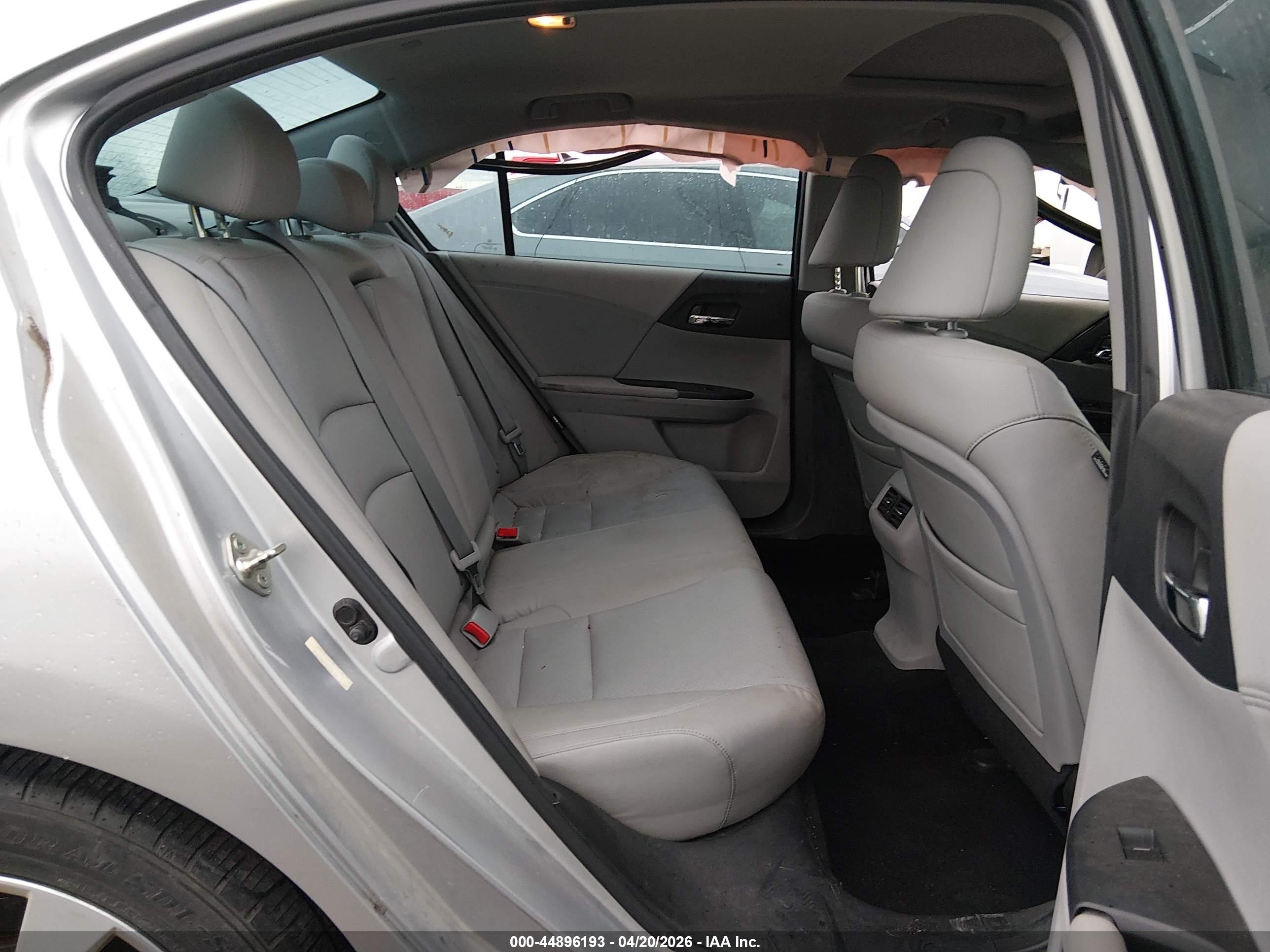 HONDA ACCORD image 8