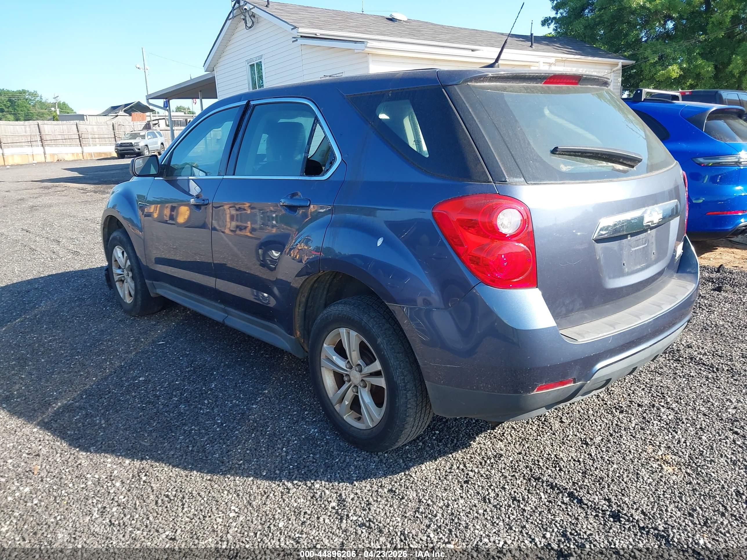 CHEVROLET EQUINOX image 3