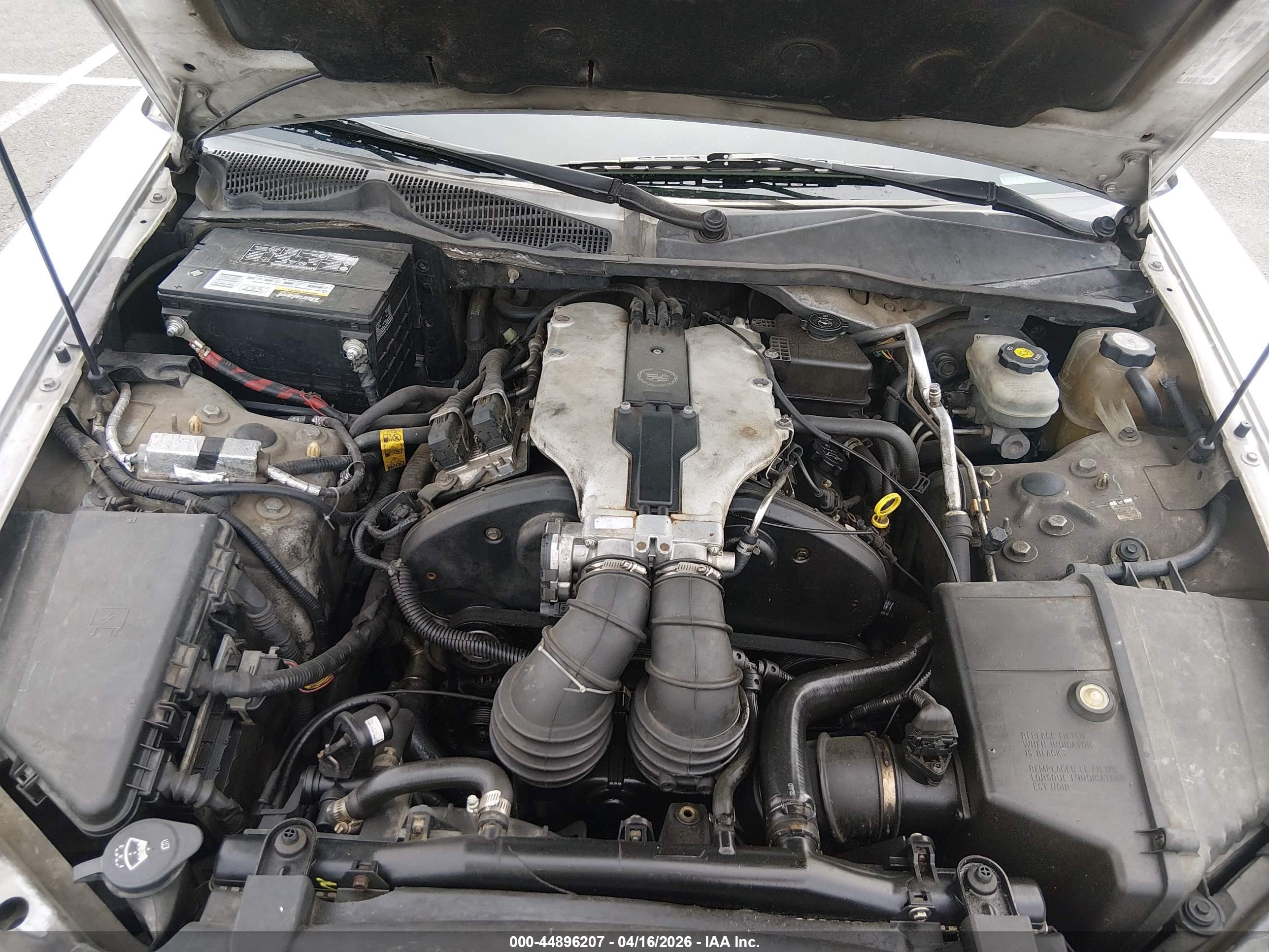 CADILLAC CTS image 10