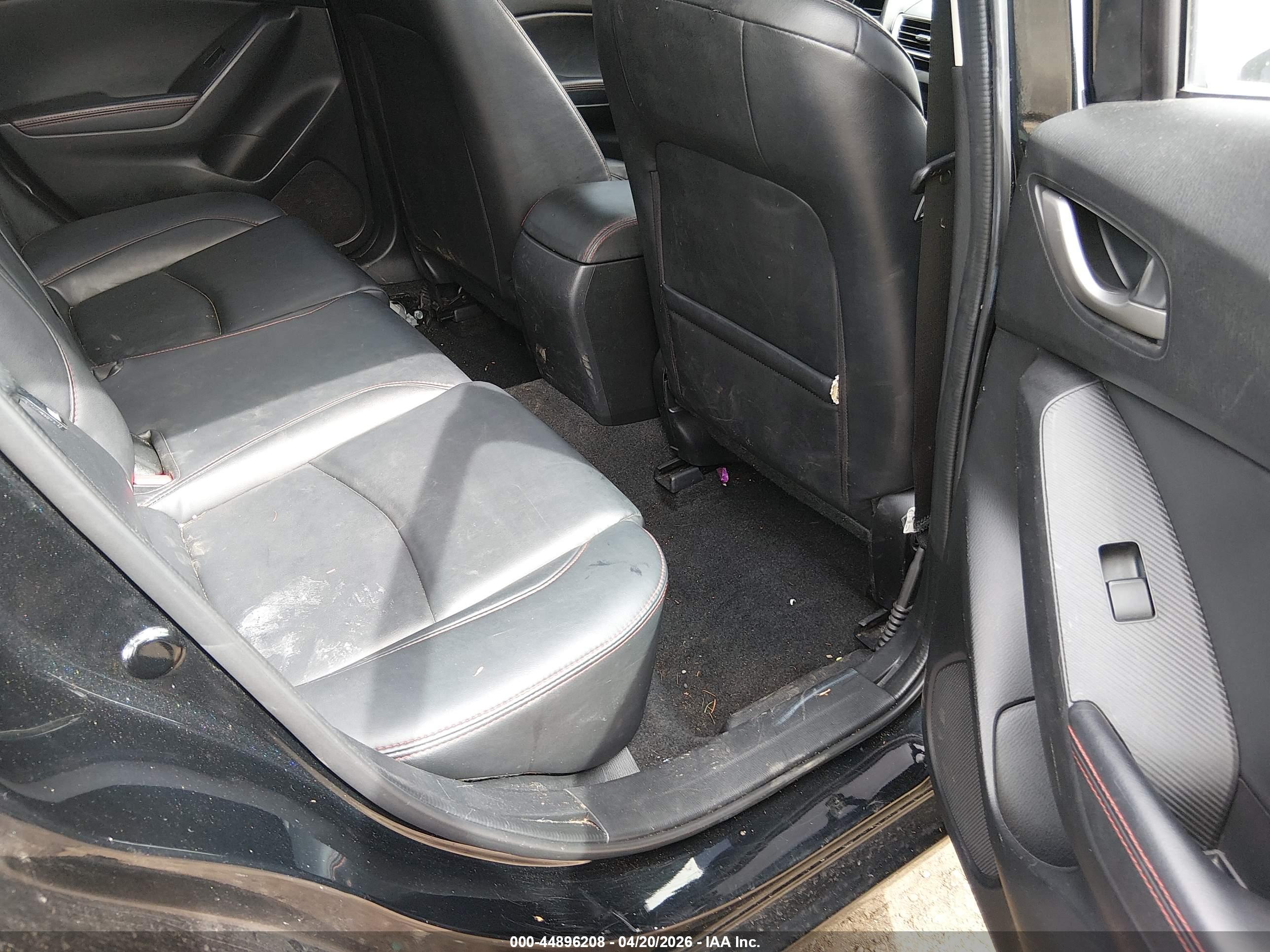 MAZDA MAZDA3 image 8