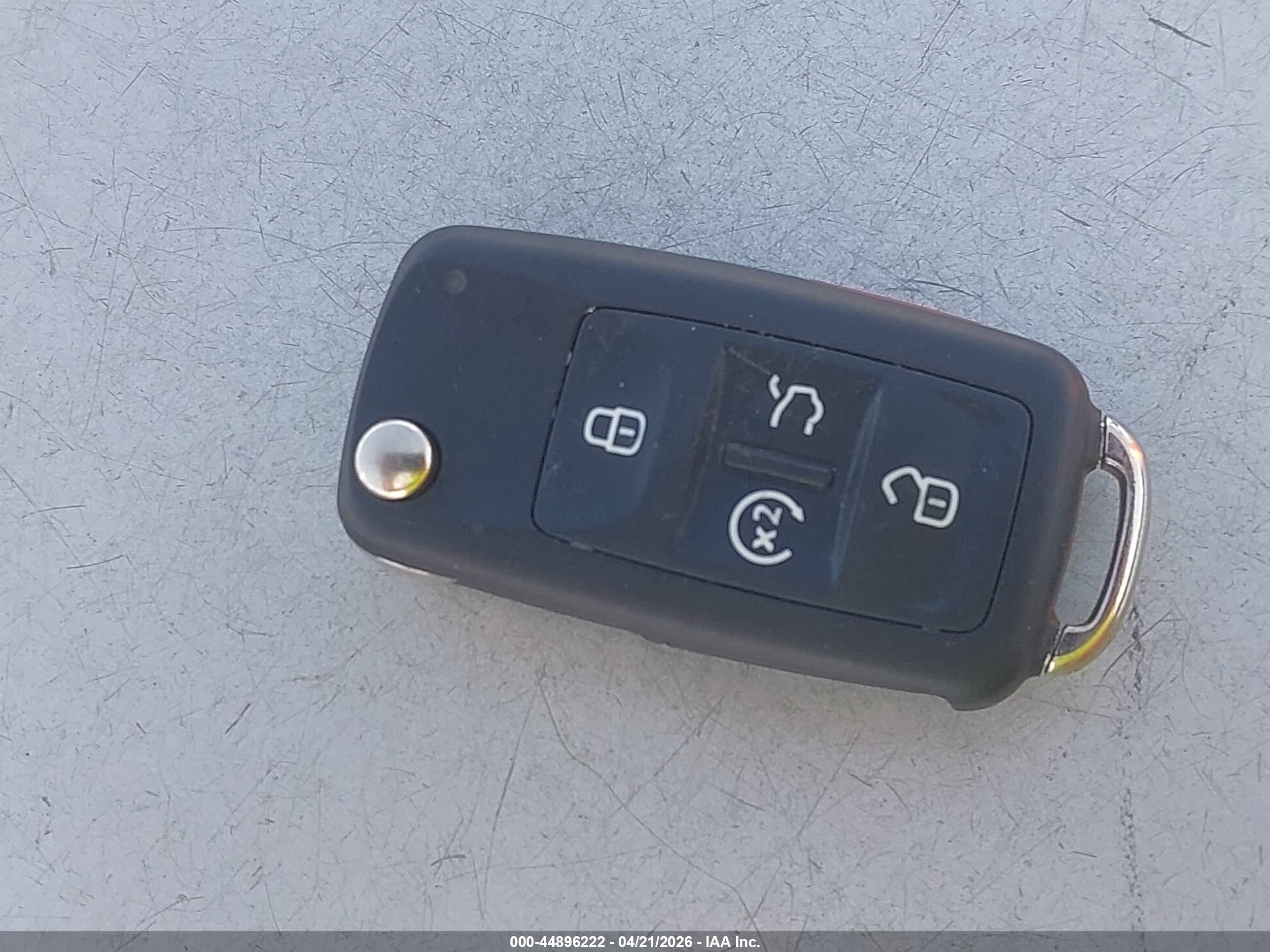 VOLKSWAGEN PASSAT image 11