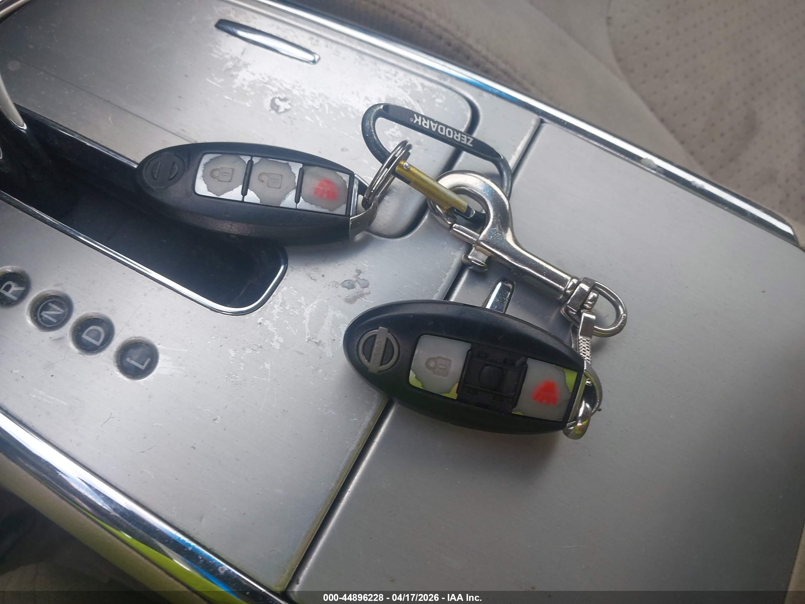NISSAN MURANO image 11