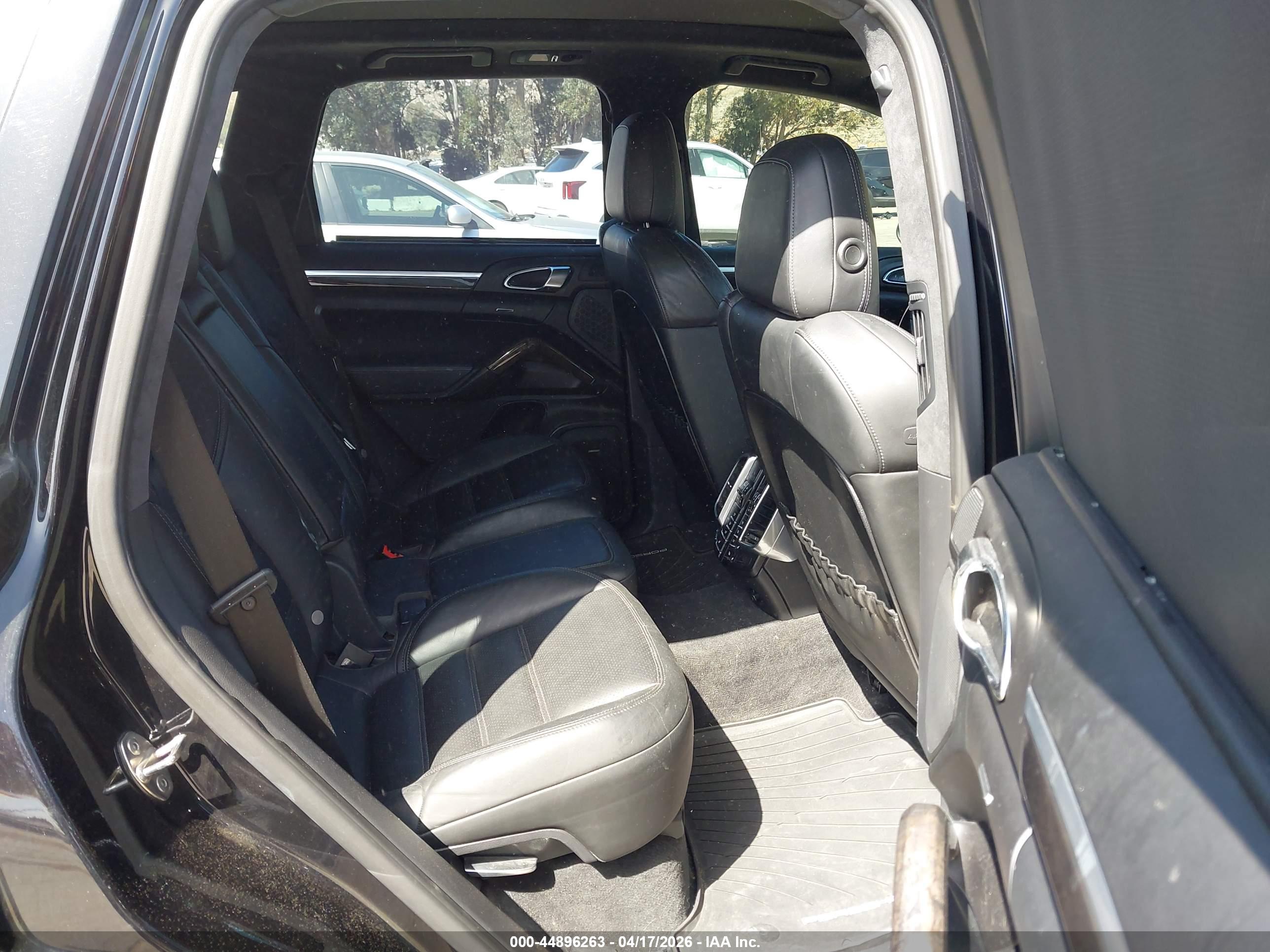 PORSCHE CAYENNE image 8