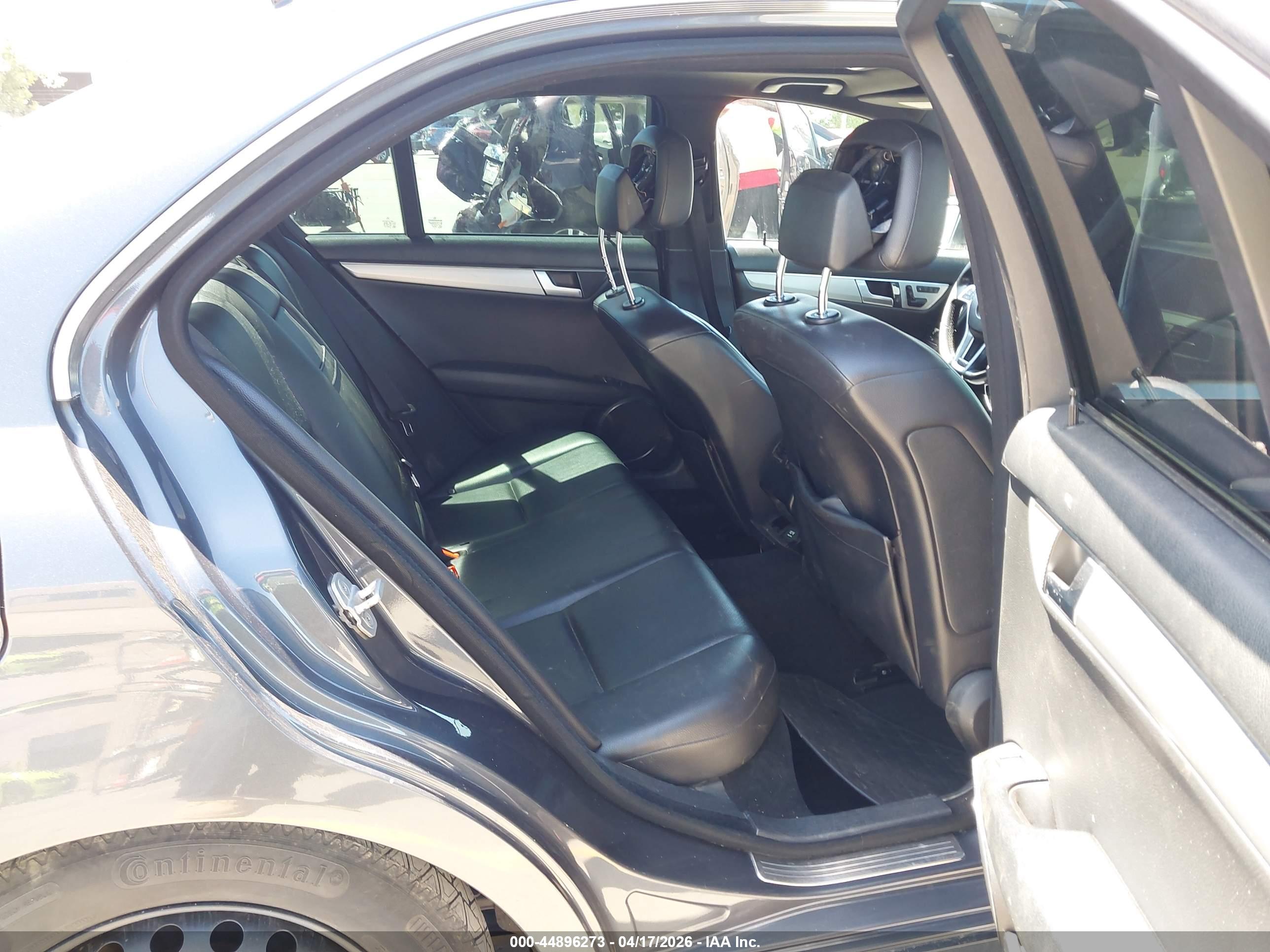 MERCEDES-BENZ C image 8