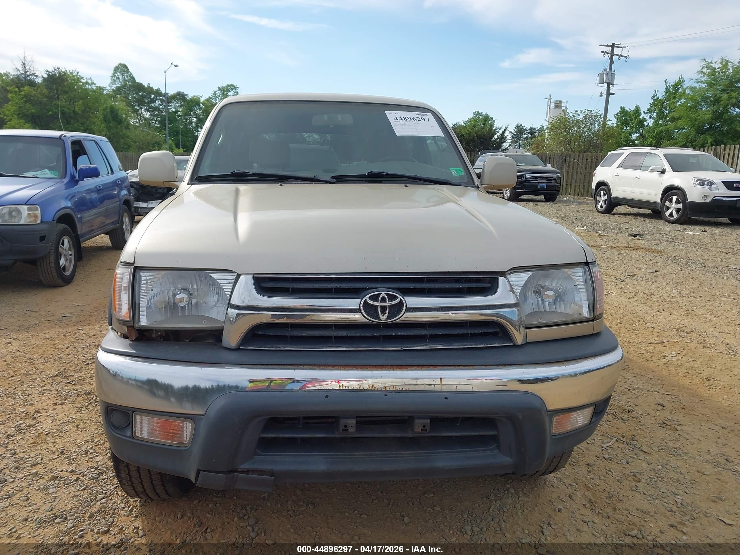 TOYOTA 4RUNNER image 6