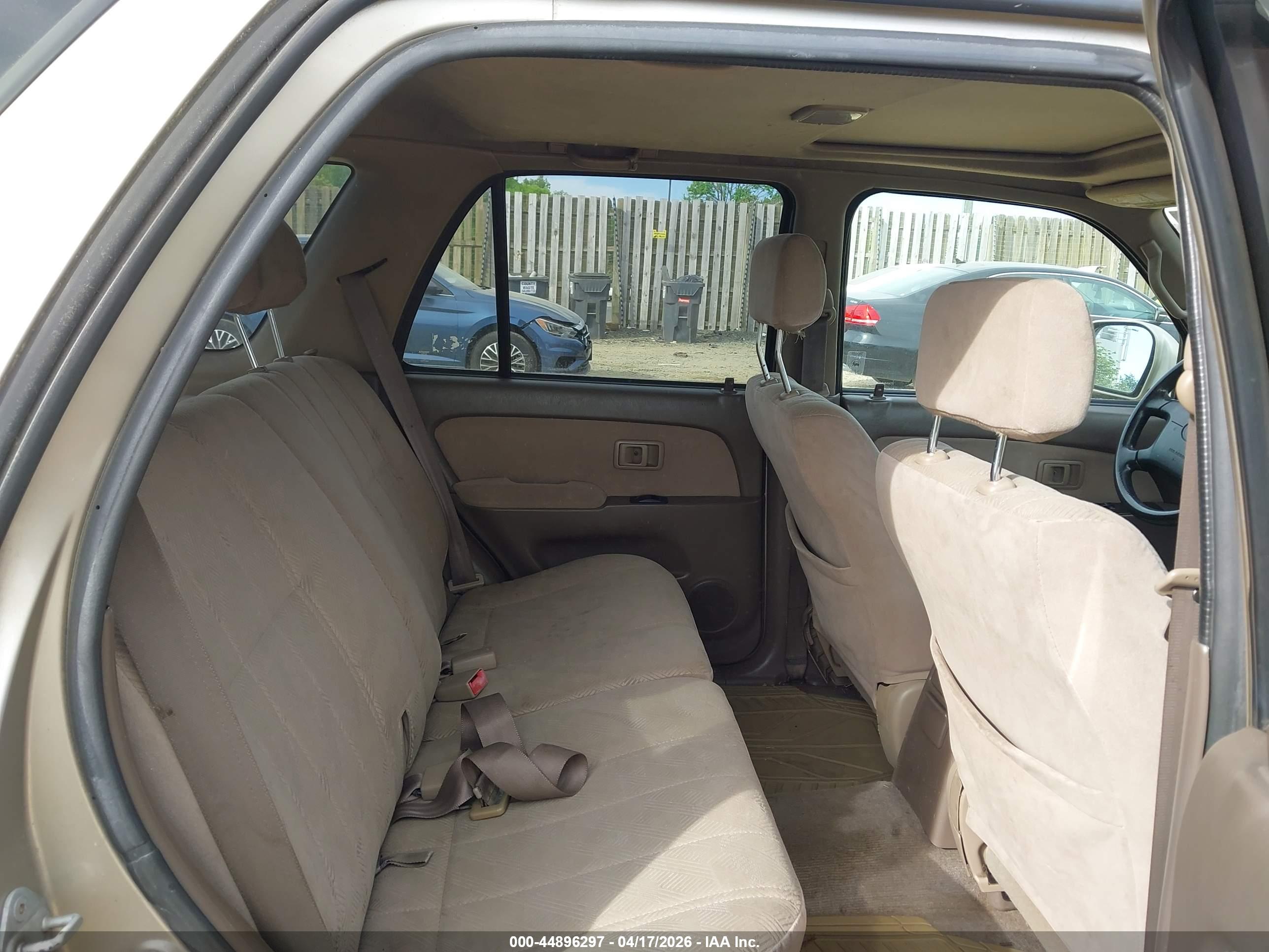 TOYOTA 4RUNNER image 8