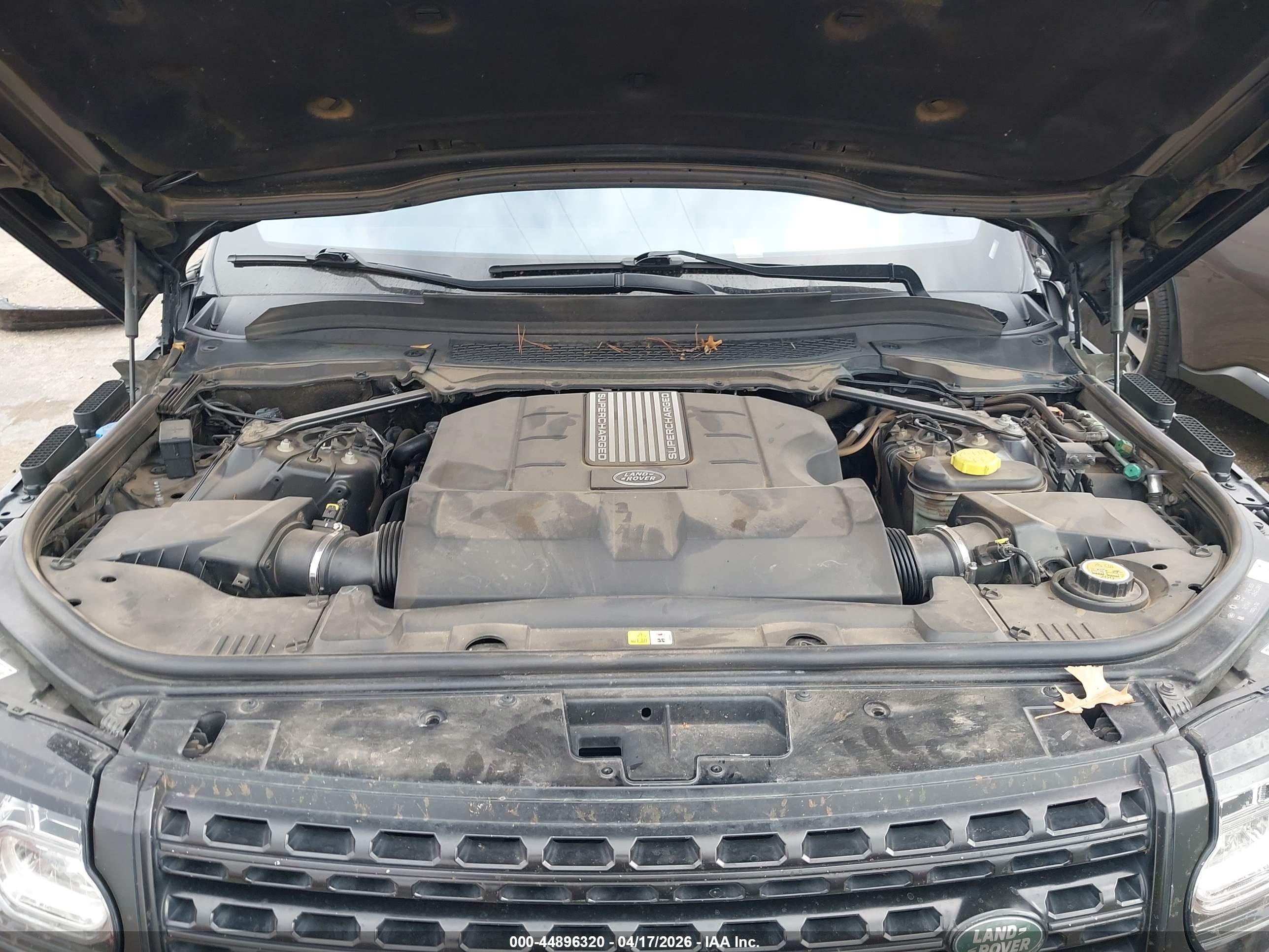 LAND ROVER image 10