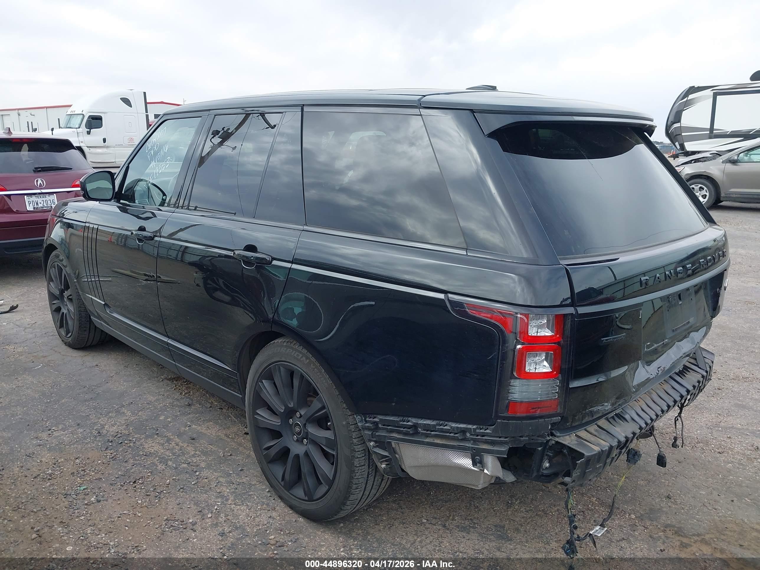 LAND ROVER image 3
