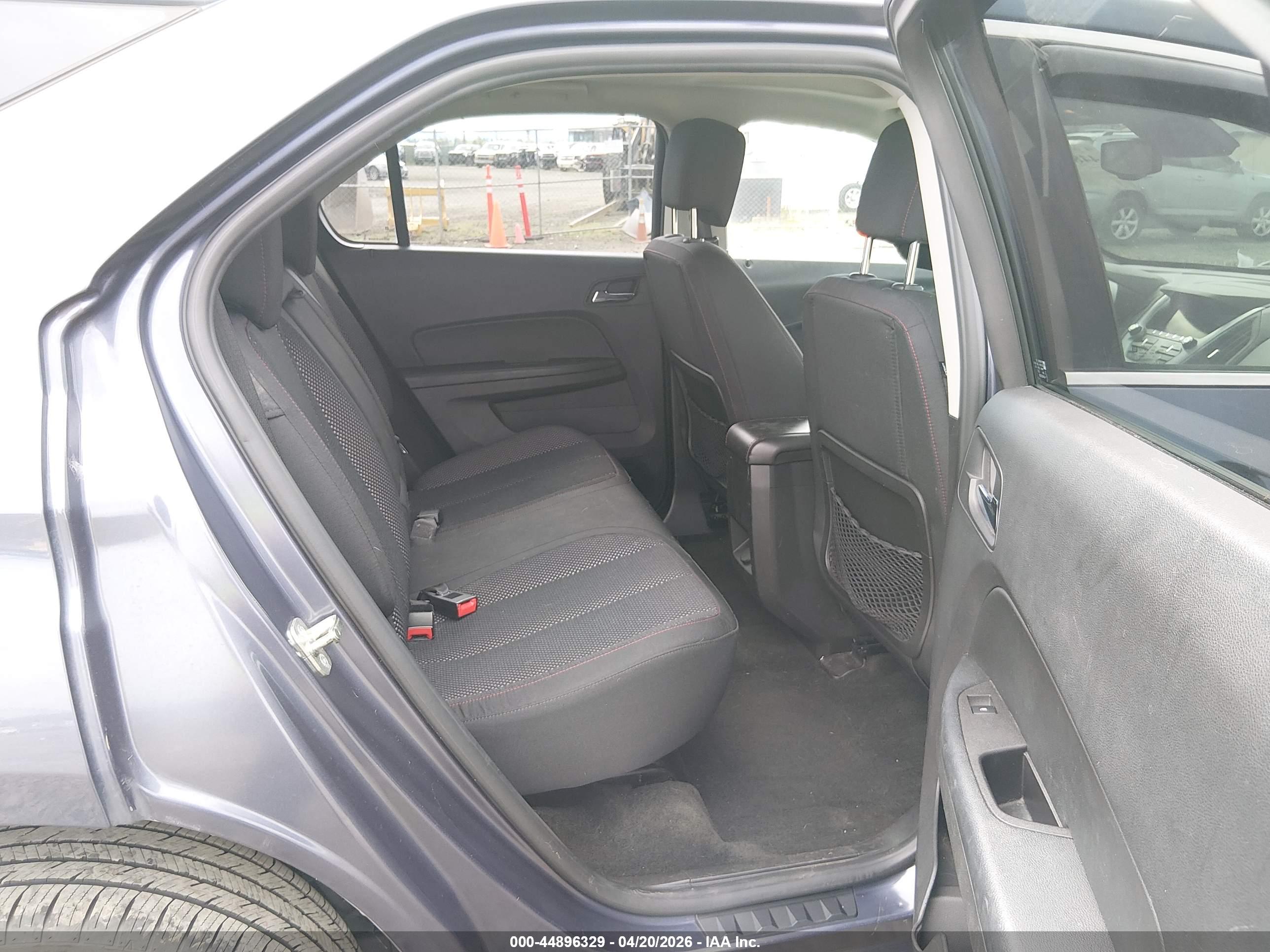 CHEVROLET EQUINOX image 8