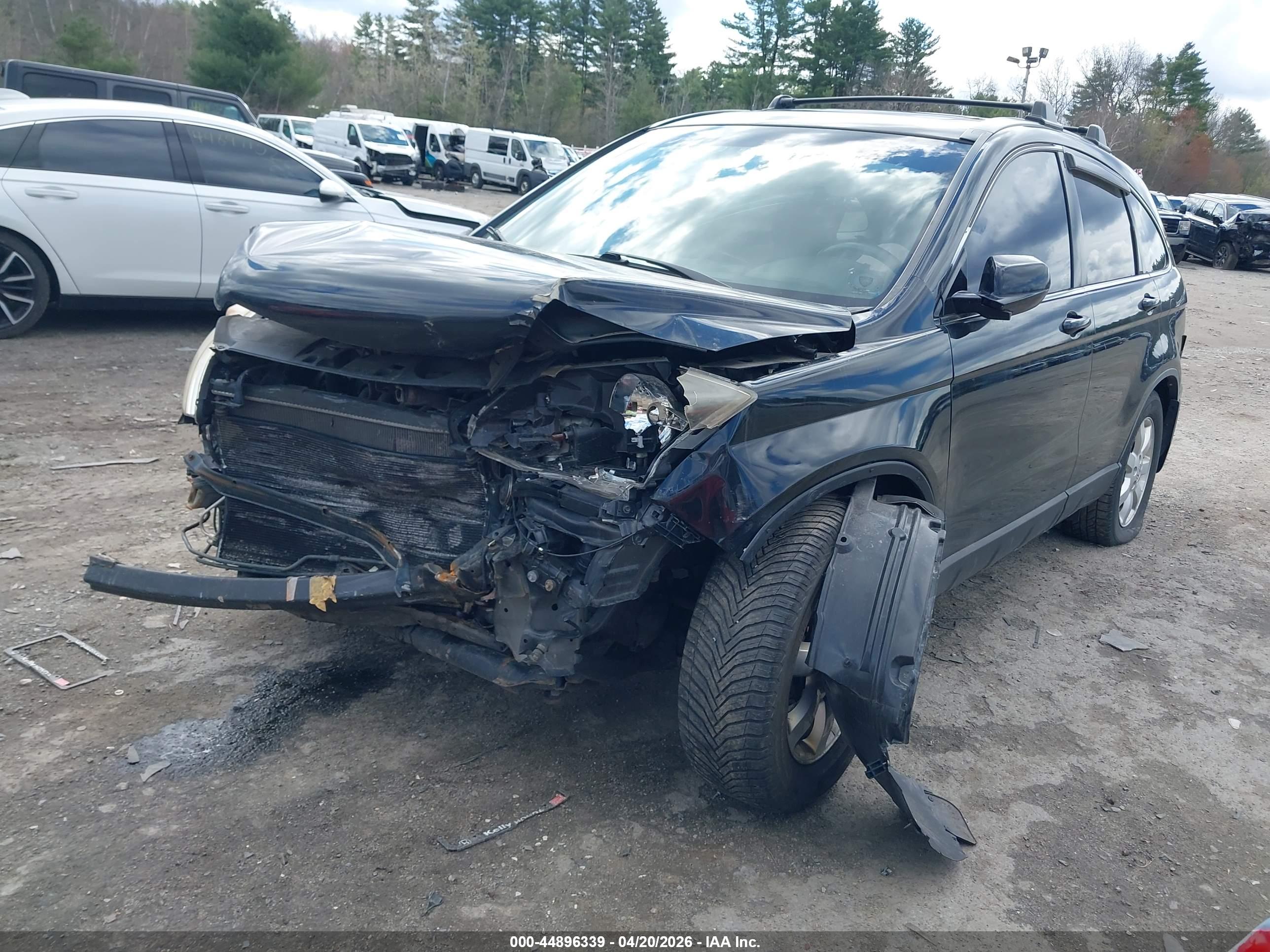 HONDA CR-V image 2