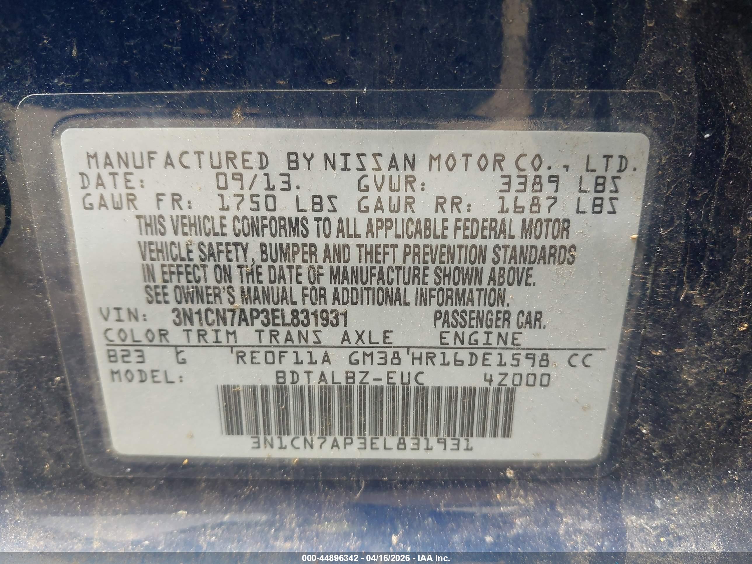 NISSAN VERSA image 9