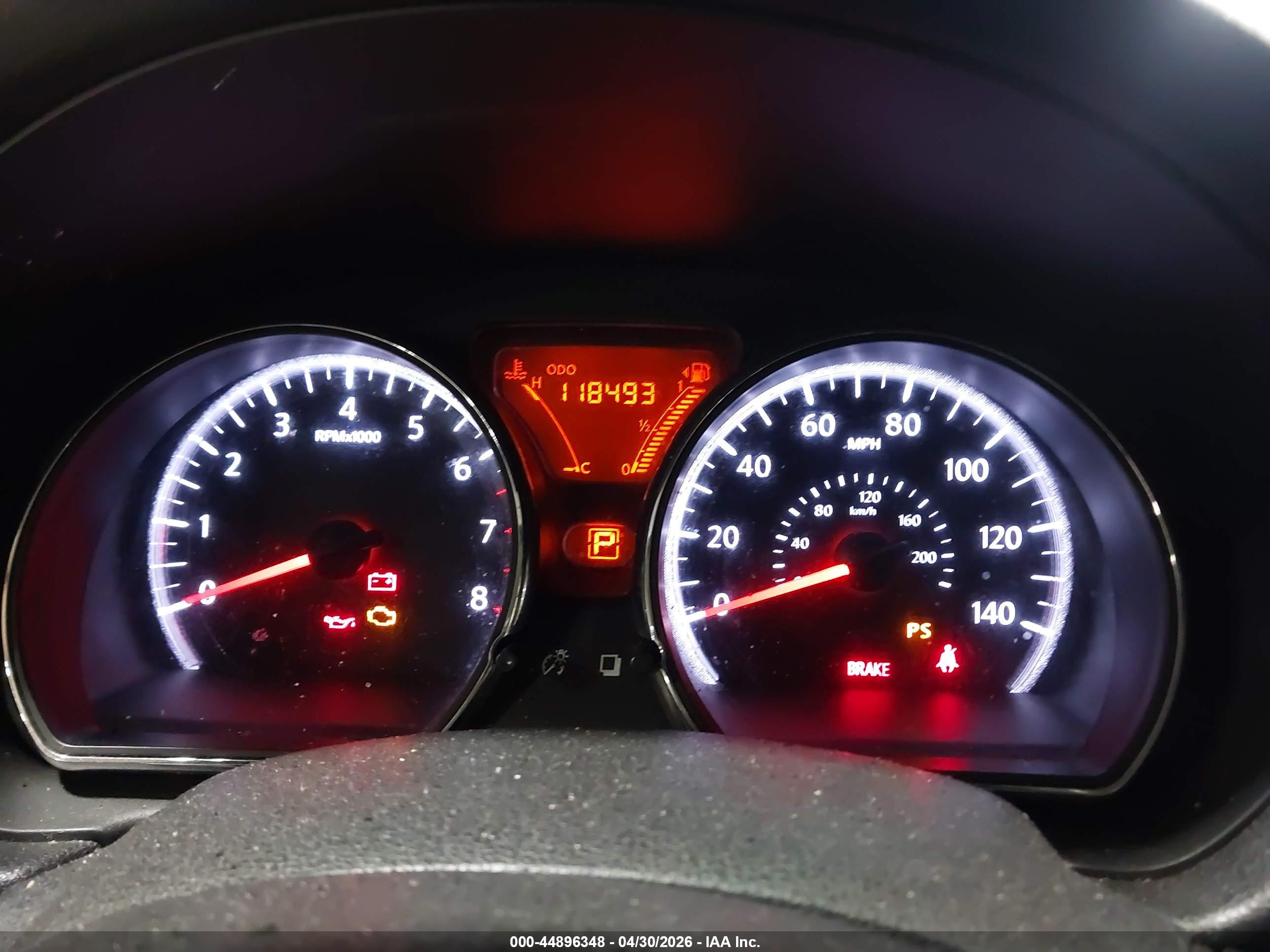 NISSAN VERSA image 7