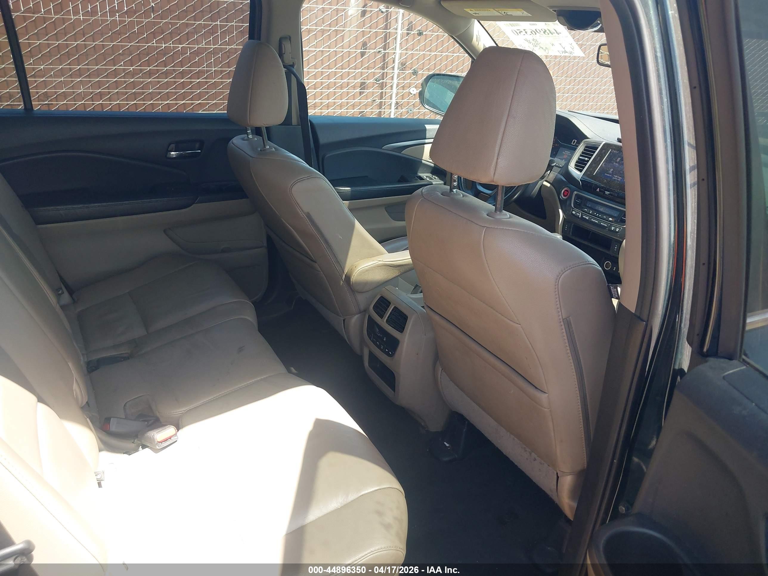 HONDA PILOT image 8