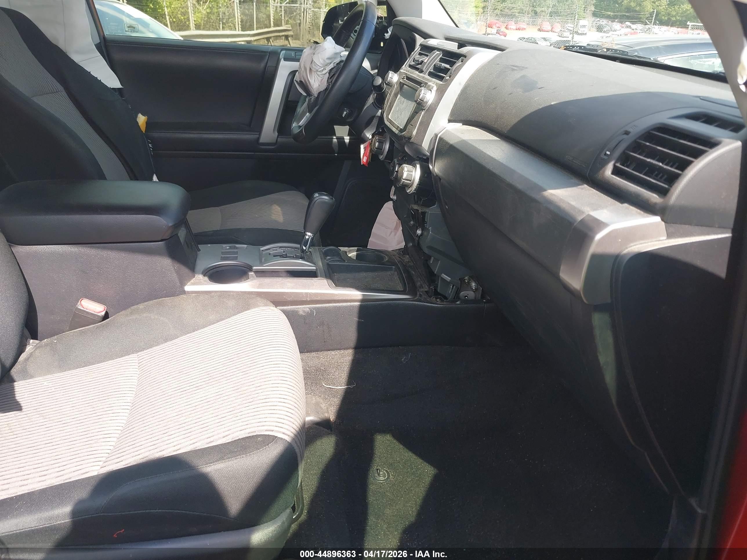 TOYOTA 4RUNNER image 5