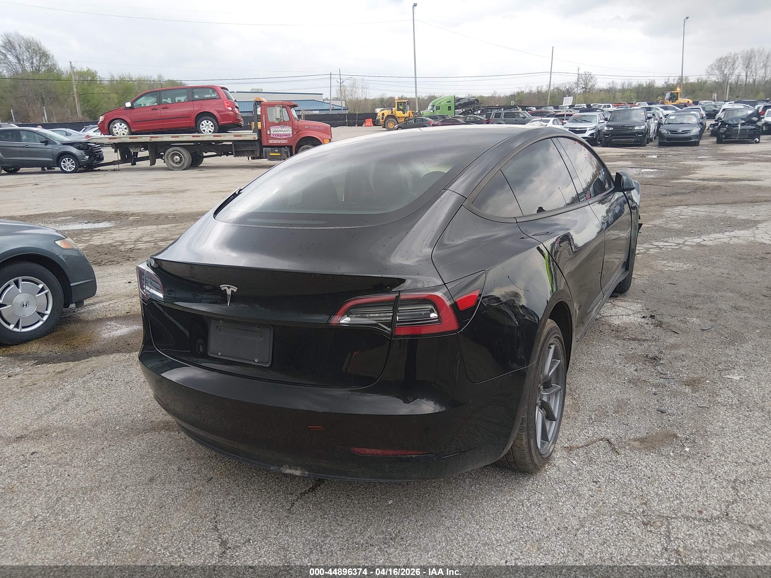 TESLA MODEL image 4