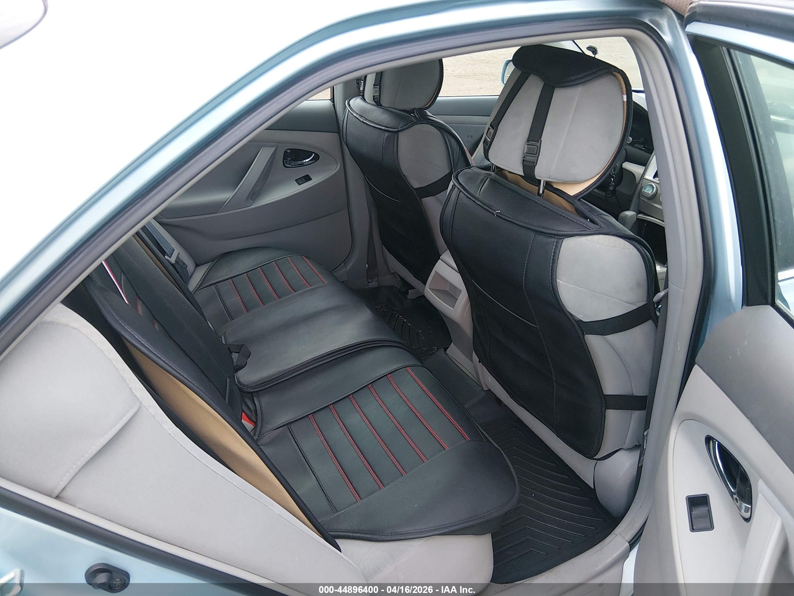 TOYOTA CAMRY image 8