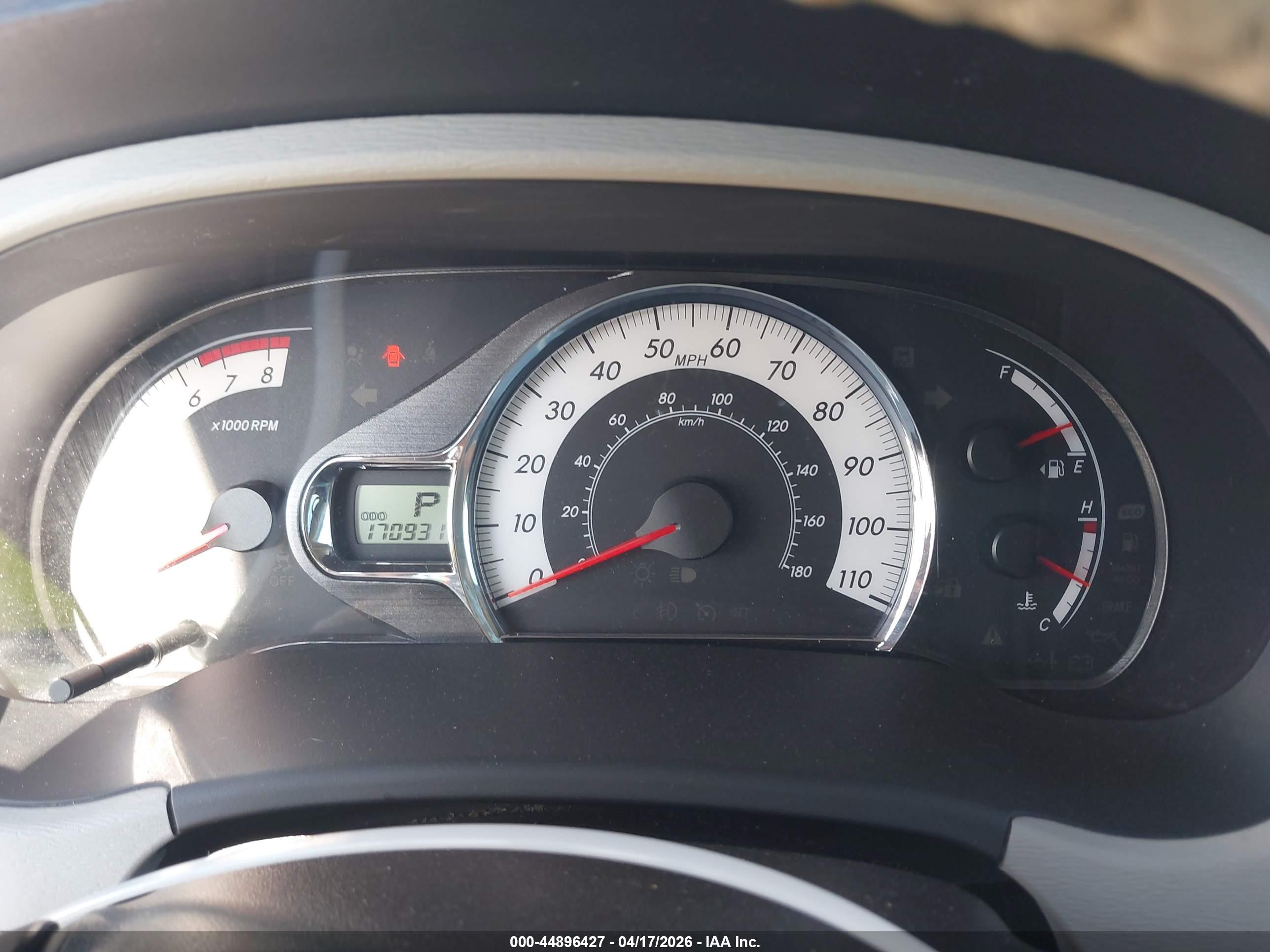 TOYOTA SIENNA image 7
