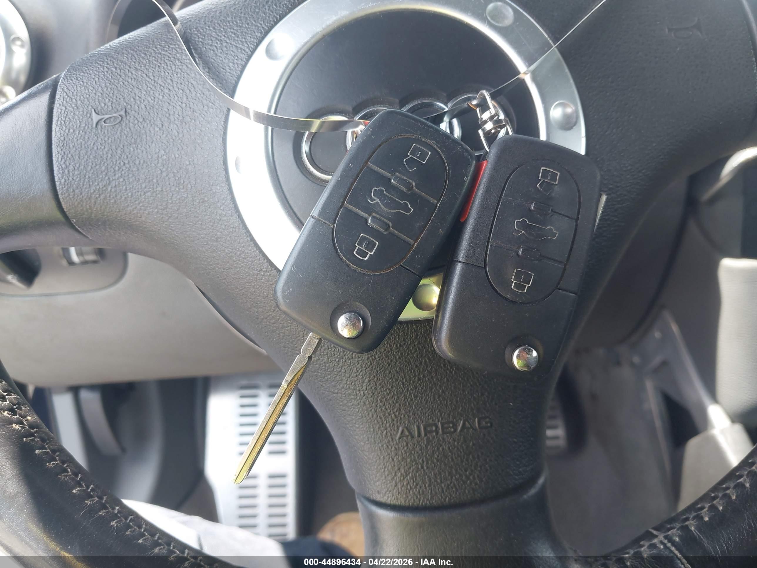 AUDI TT image 11