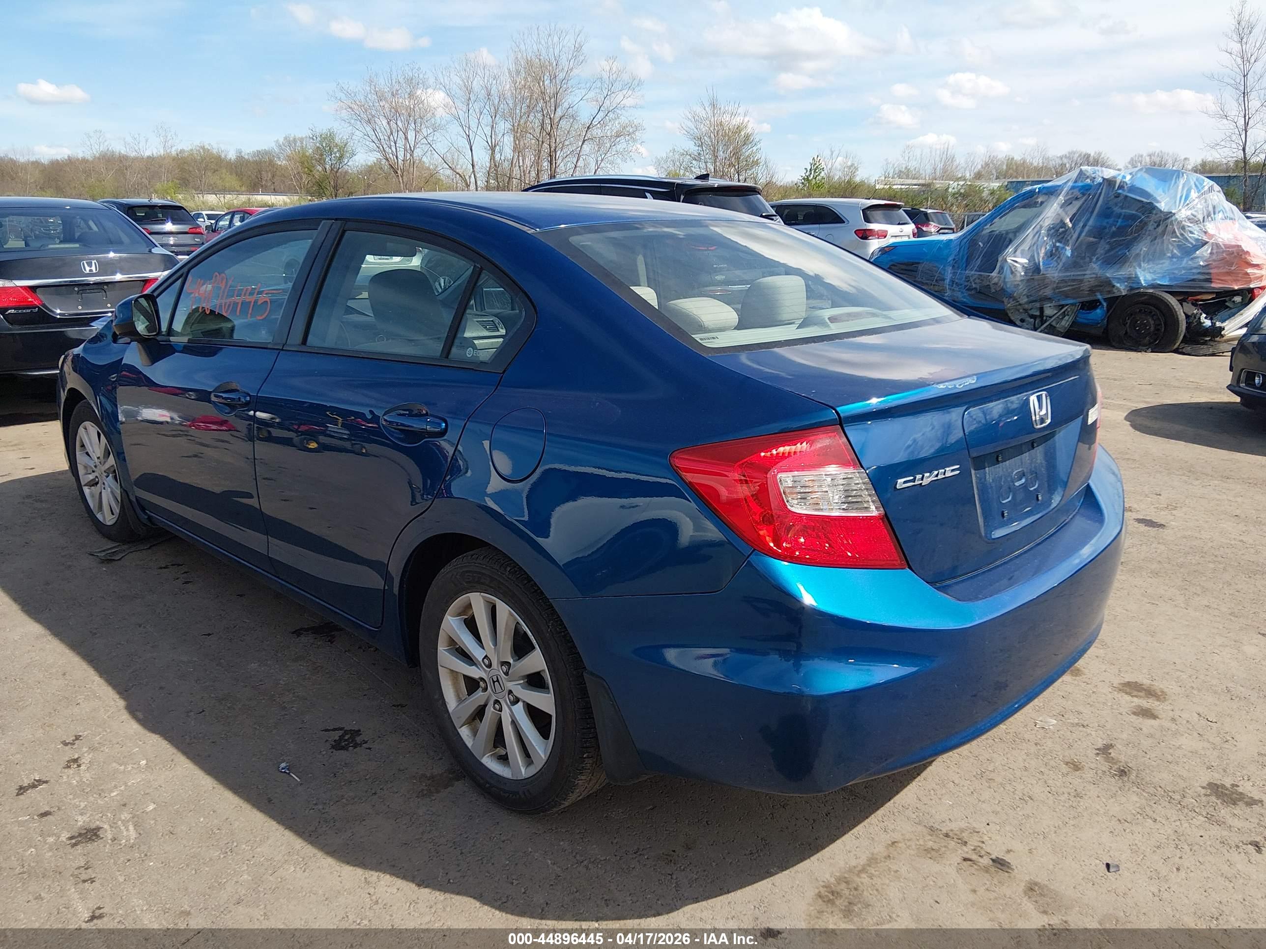 HONDA CIVIC image 3
