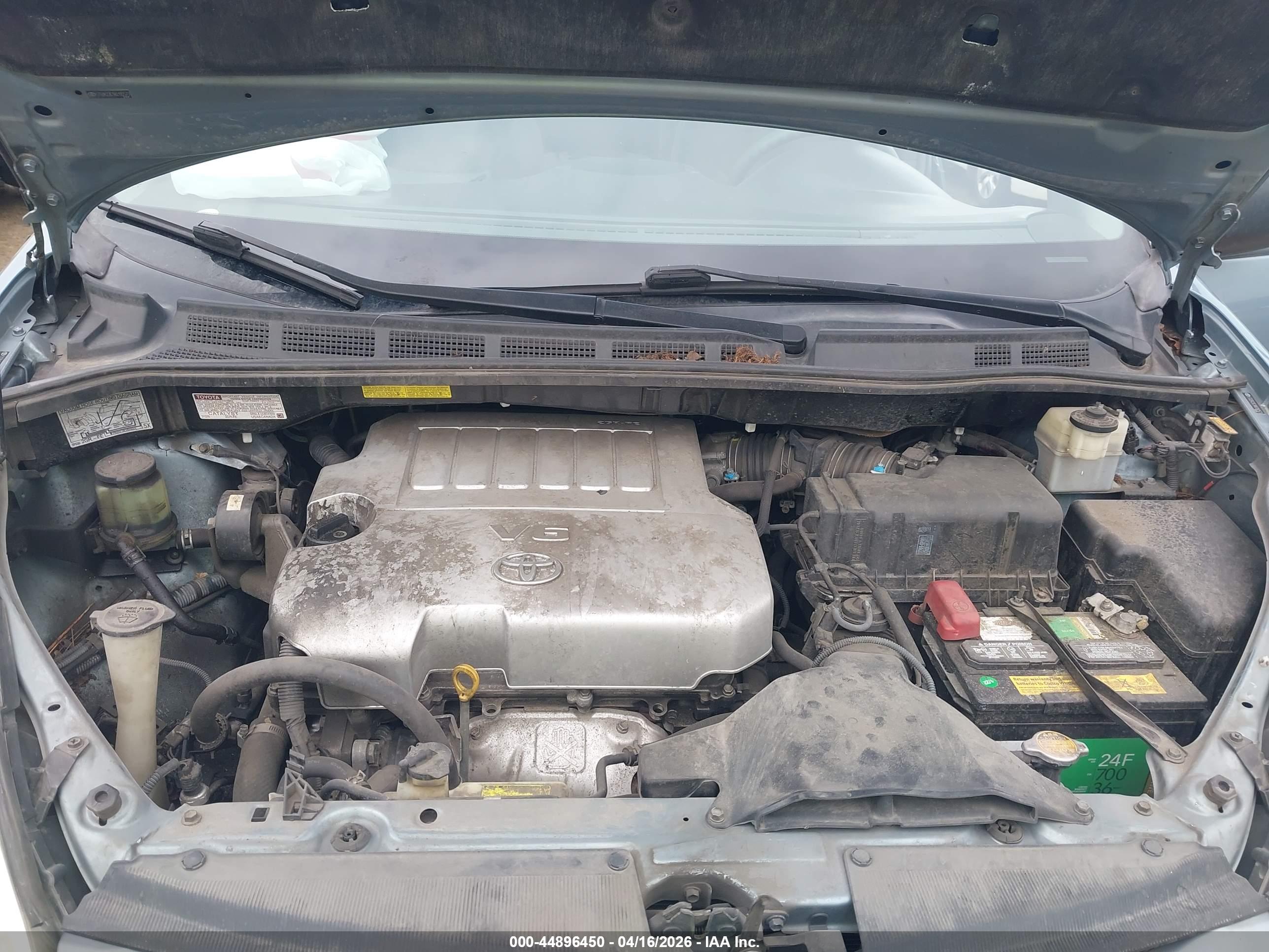 TOYOTA SIENNA image 10