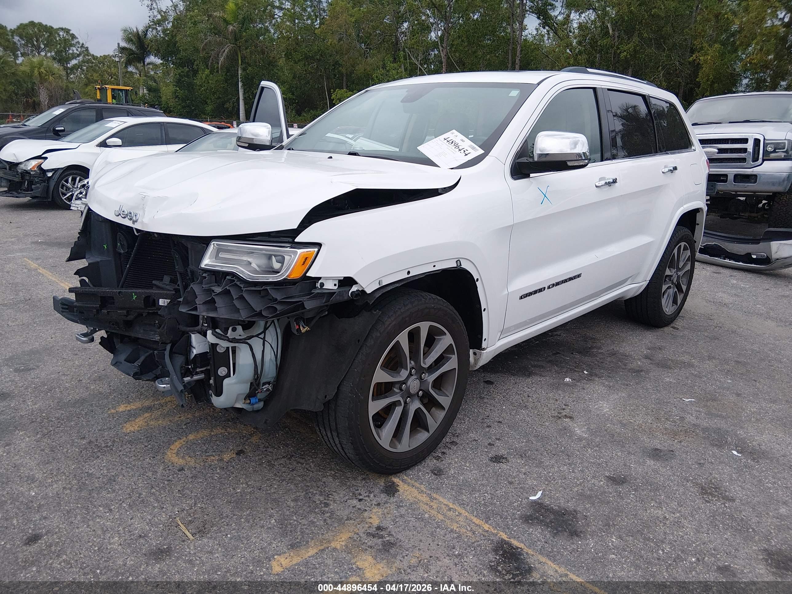 JEEP GRAND image 2