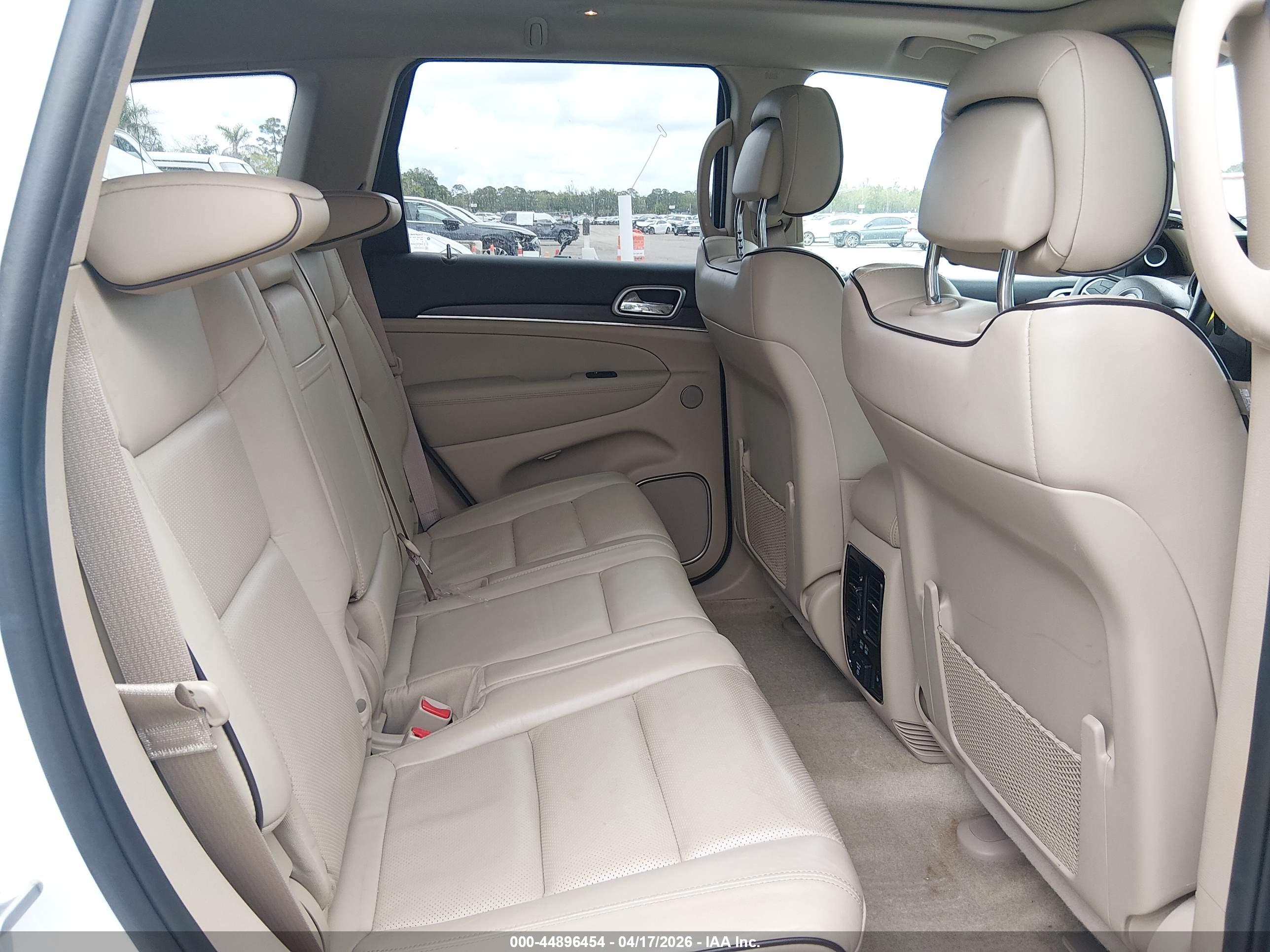 JEEP GRAND image 8