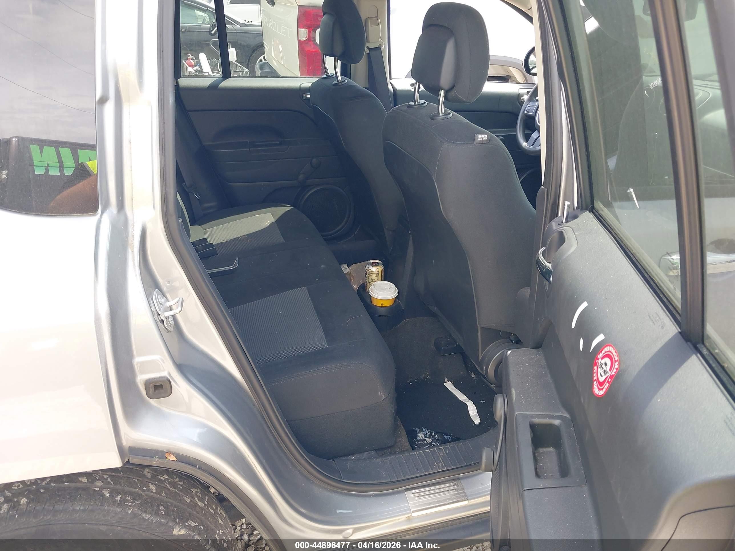 JEEP COMPASS image 8