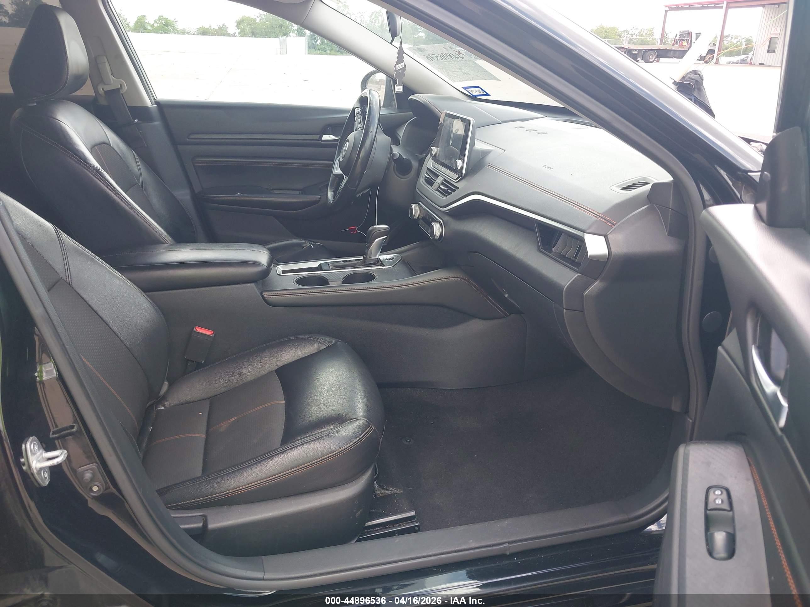 NISSAN ALTIMA image 5
