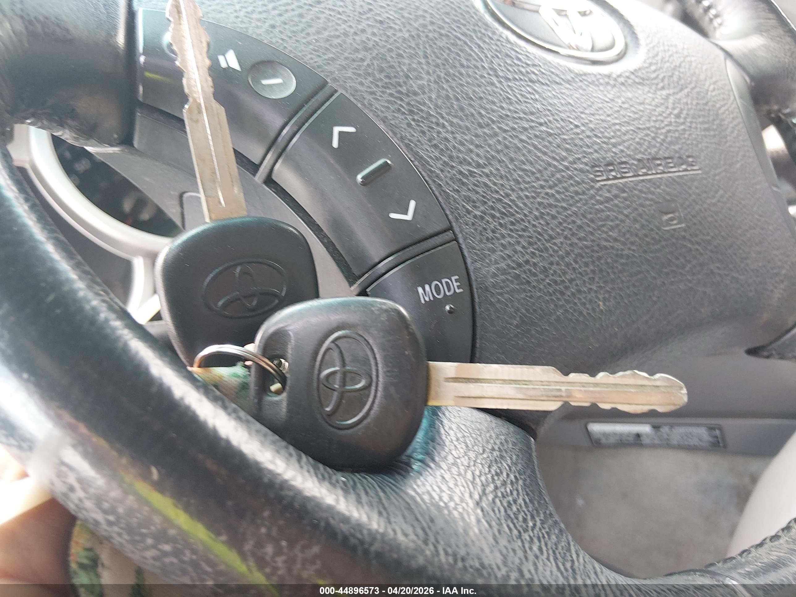 TOYOTA 4RUNNER image 11