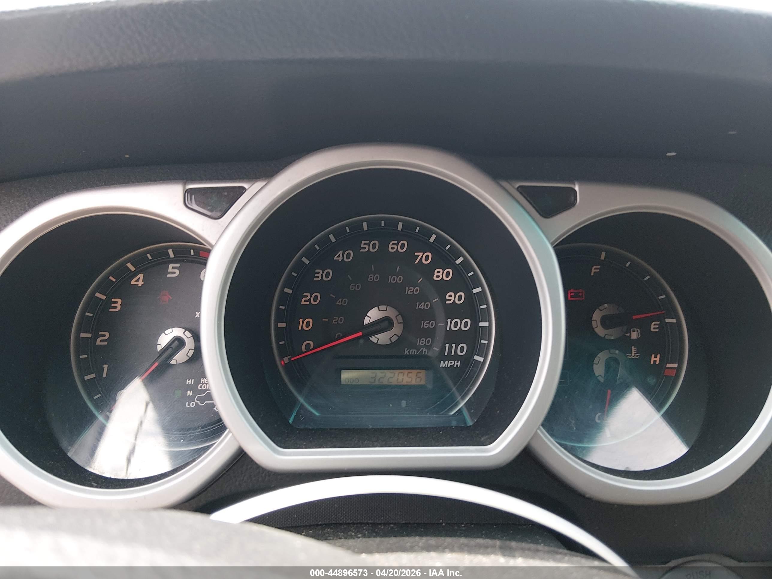 TOYOTA 4RUNNER image 7