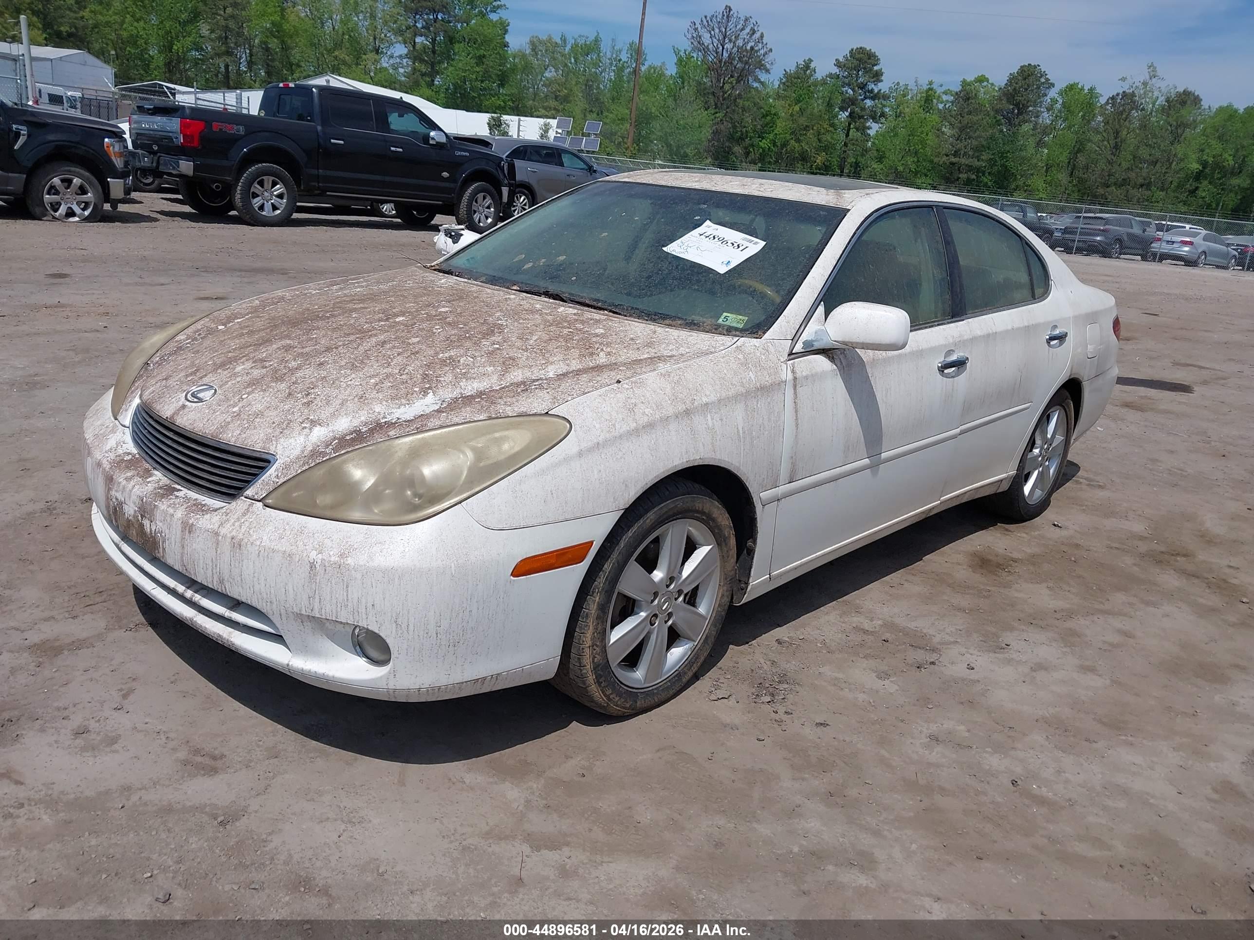 LEXUS ES image 2