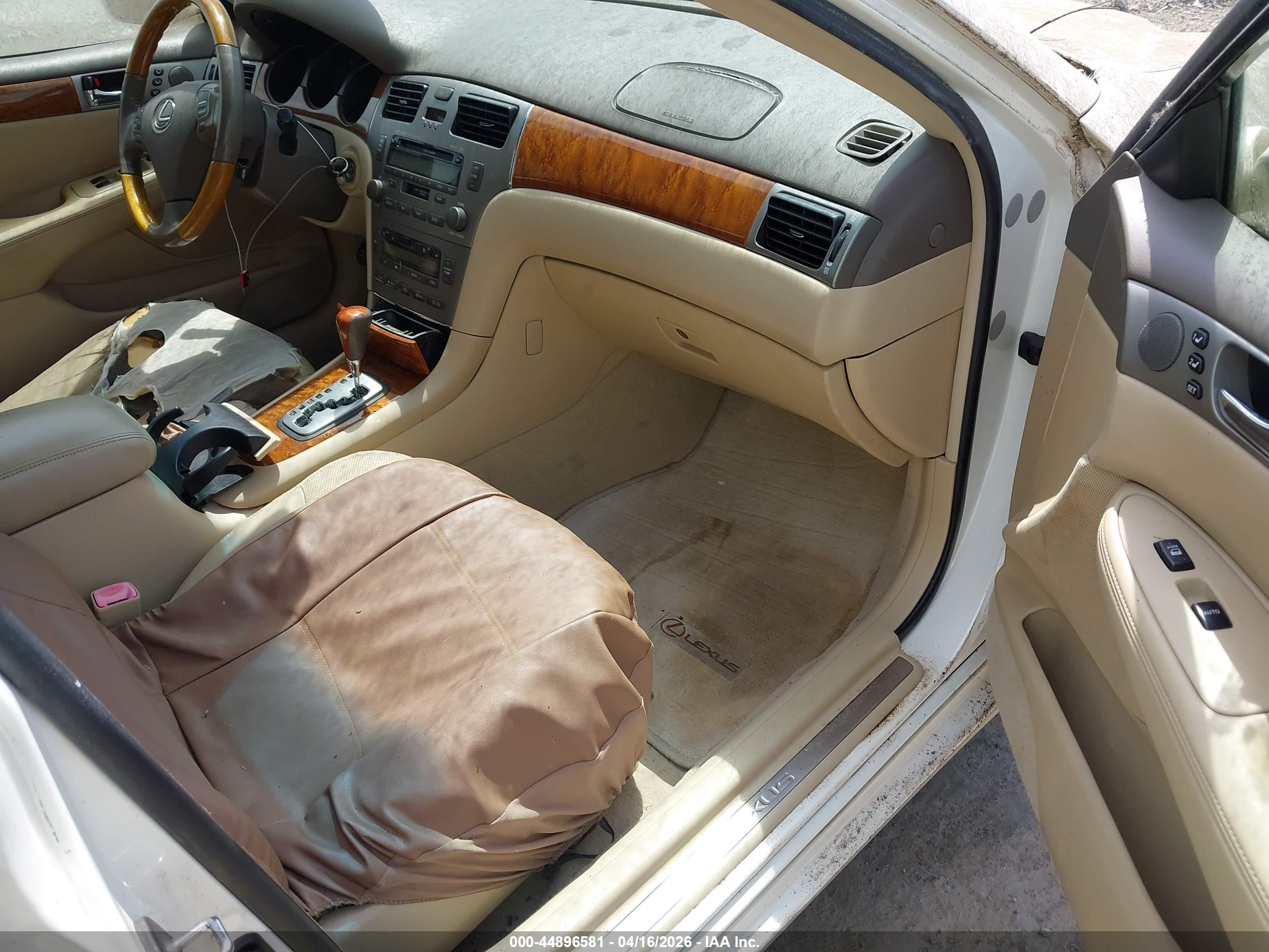 LEXUS ES image 5