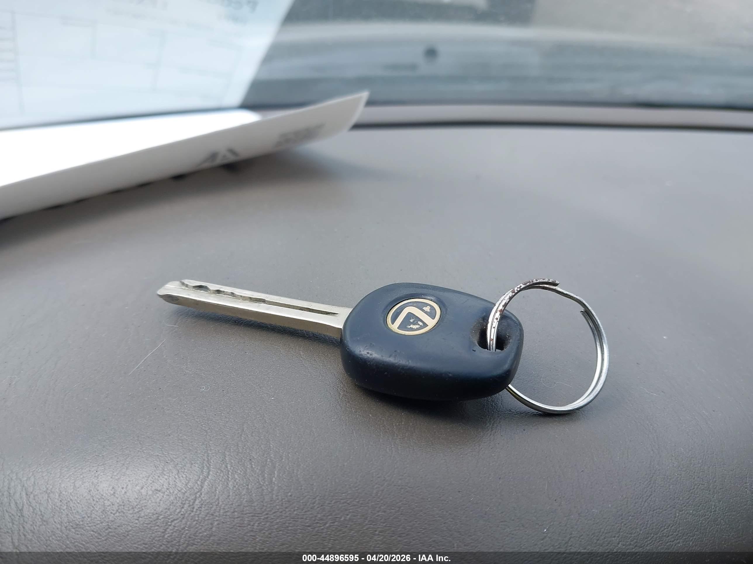 LEXUS ES image 11