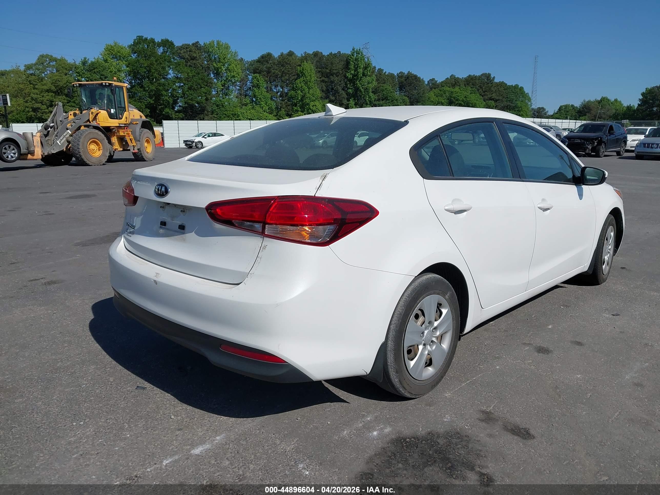KIA FORTE image 4