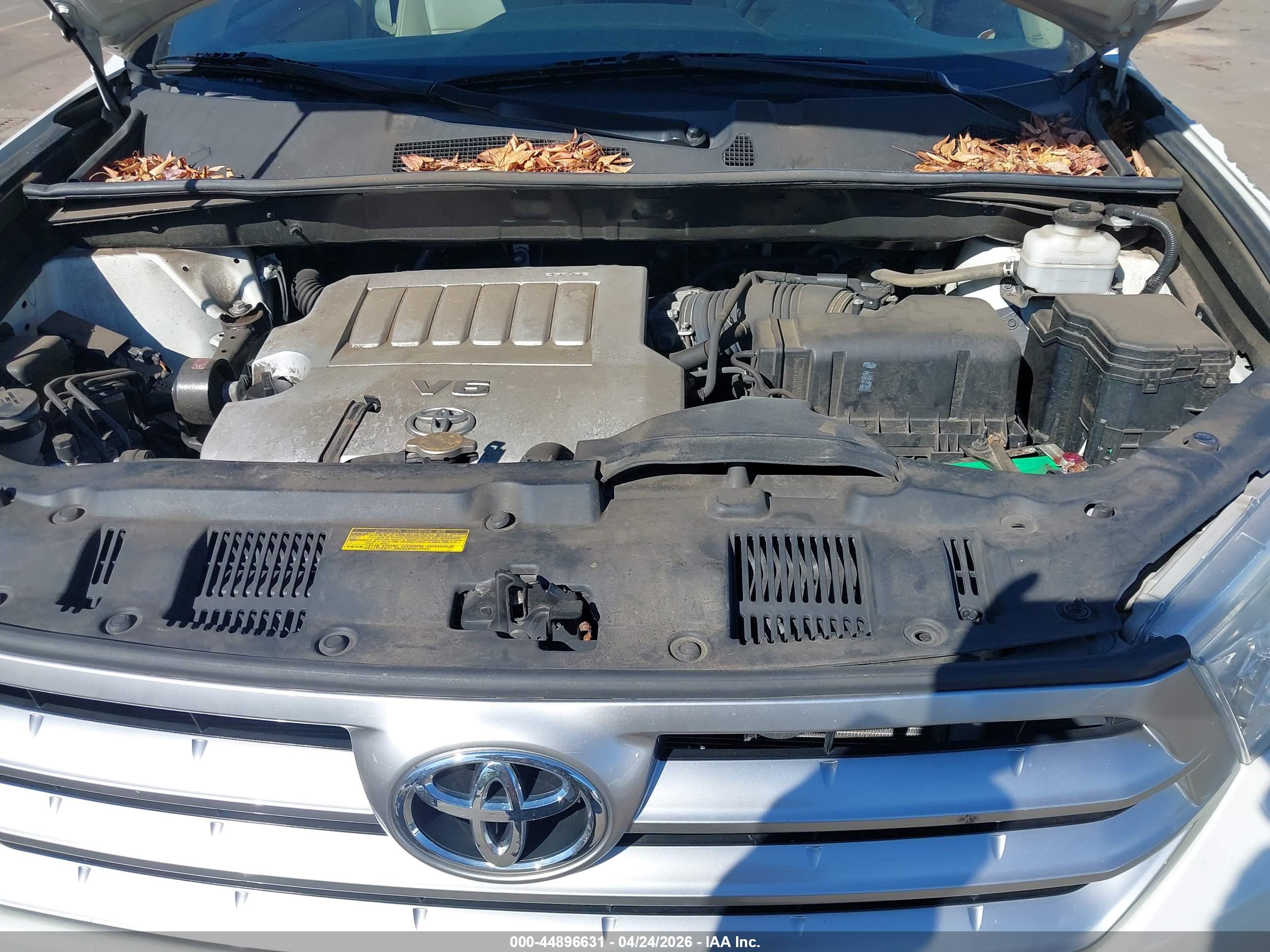 TOYOTA HIGHLANDER image 10