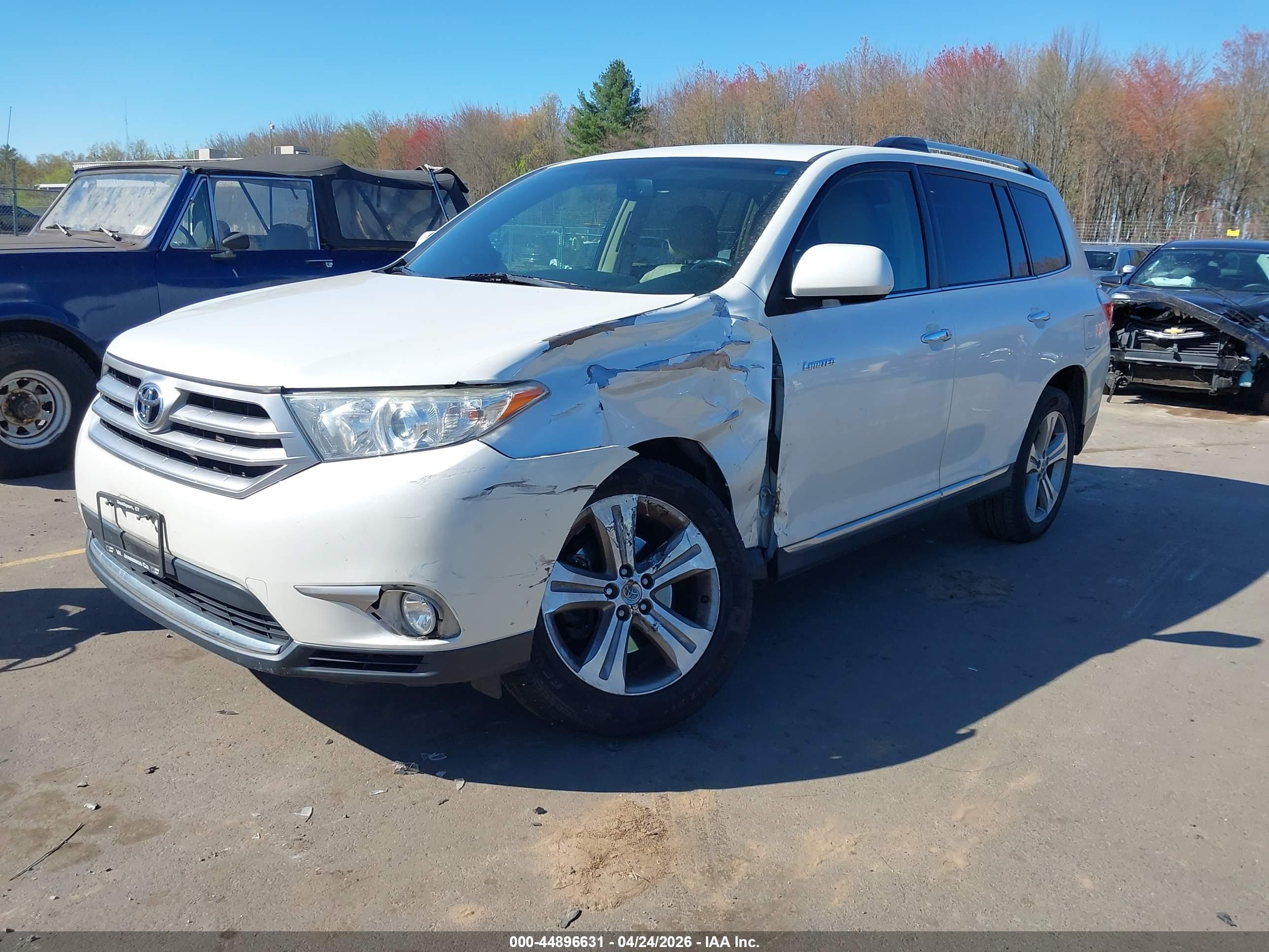 TOYOTA HIGHLANDER image 2
