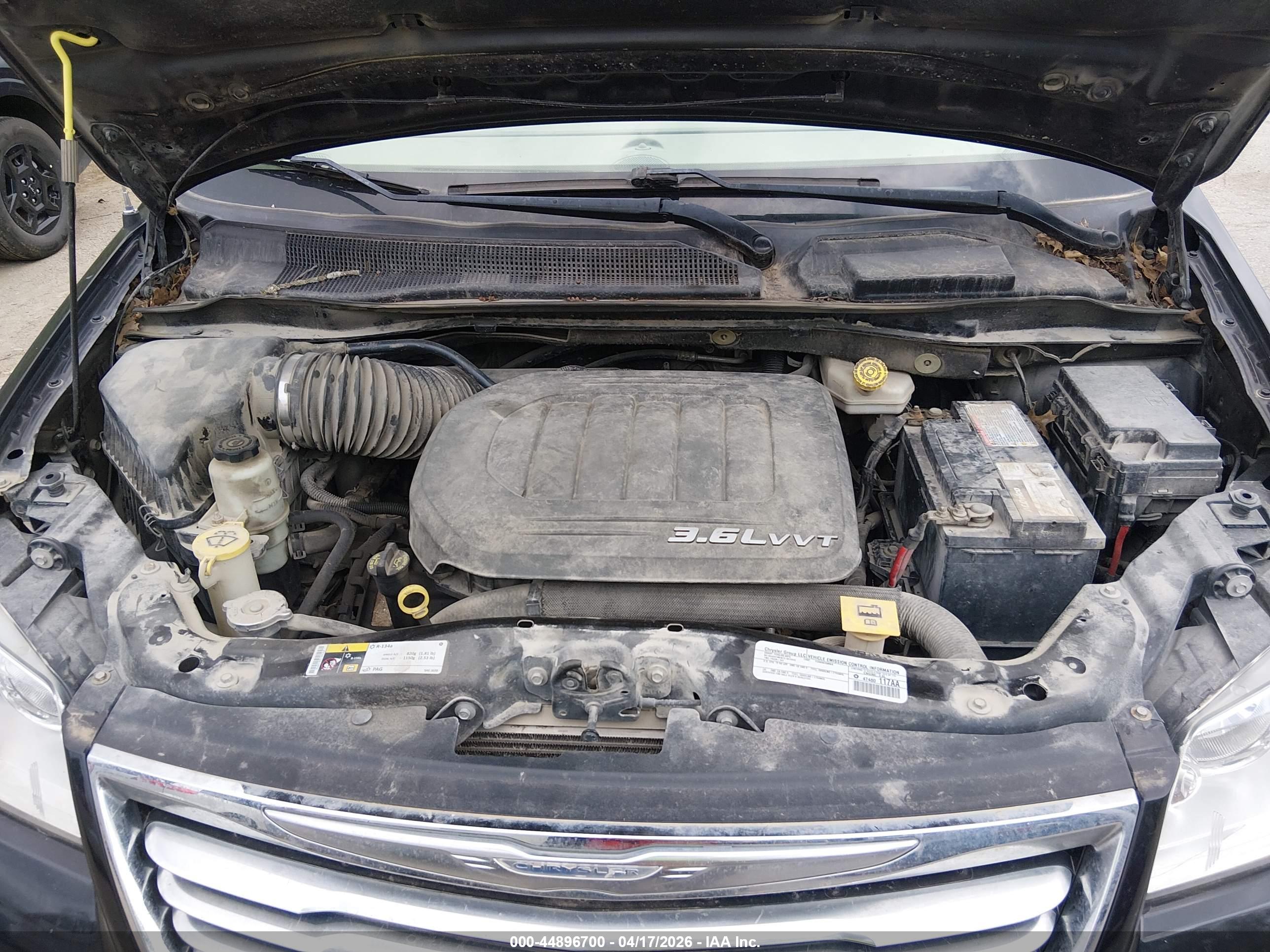 CHRYSLER TOWN image 10