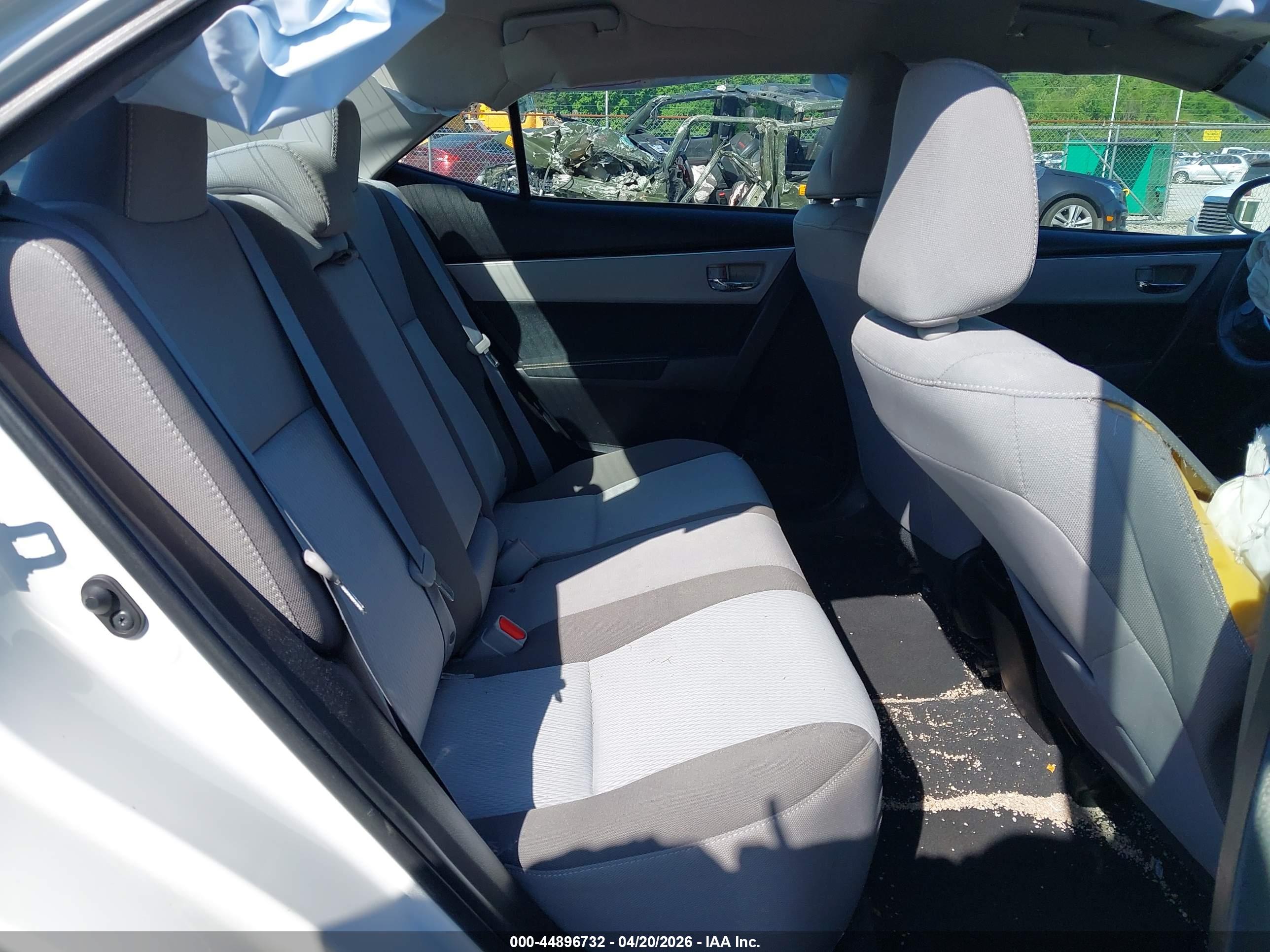 TOYOTA COROLLA image 8