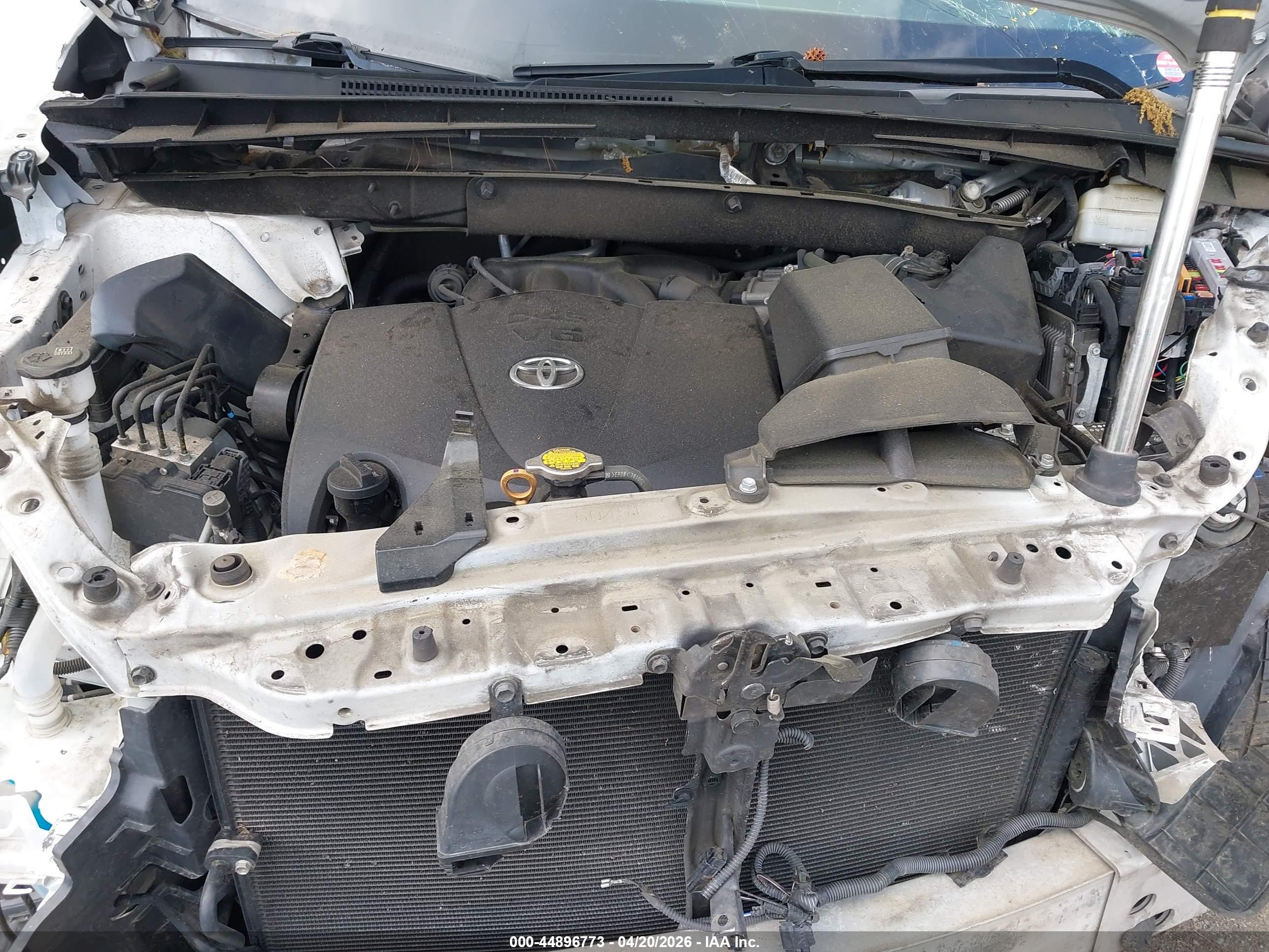 TOYOTA HIGHLANDER image 10
