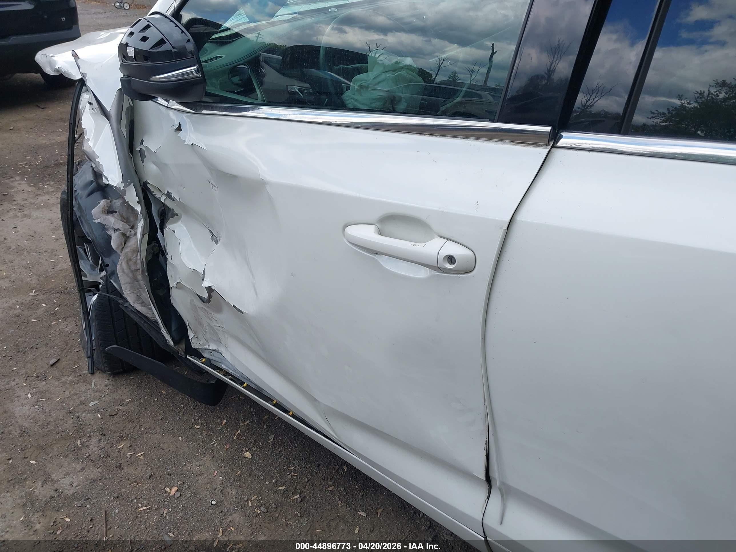 TOYOTA HIGHLANDER image 6