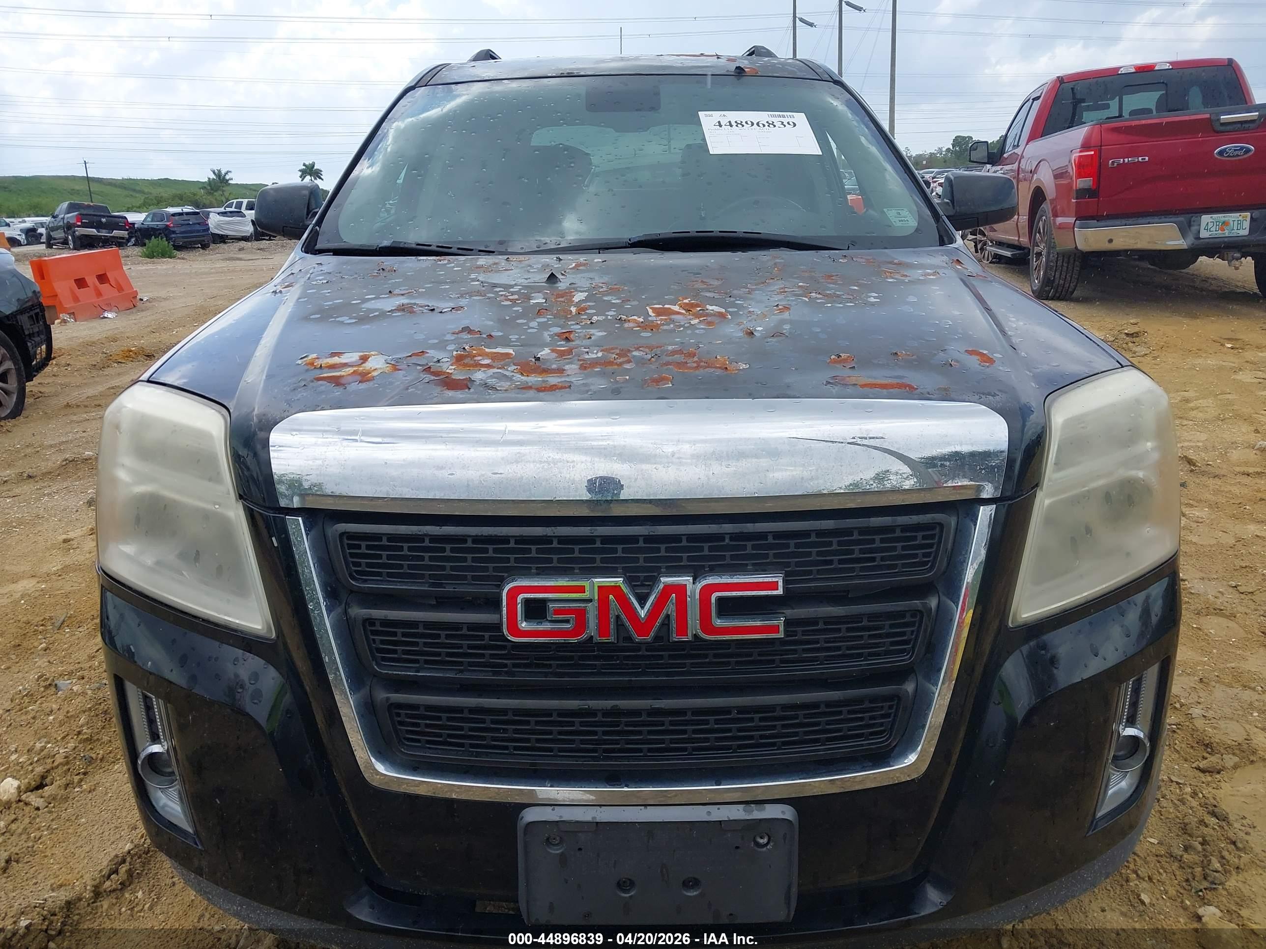 GMC TERRAIN image 6