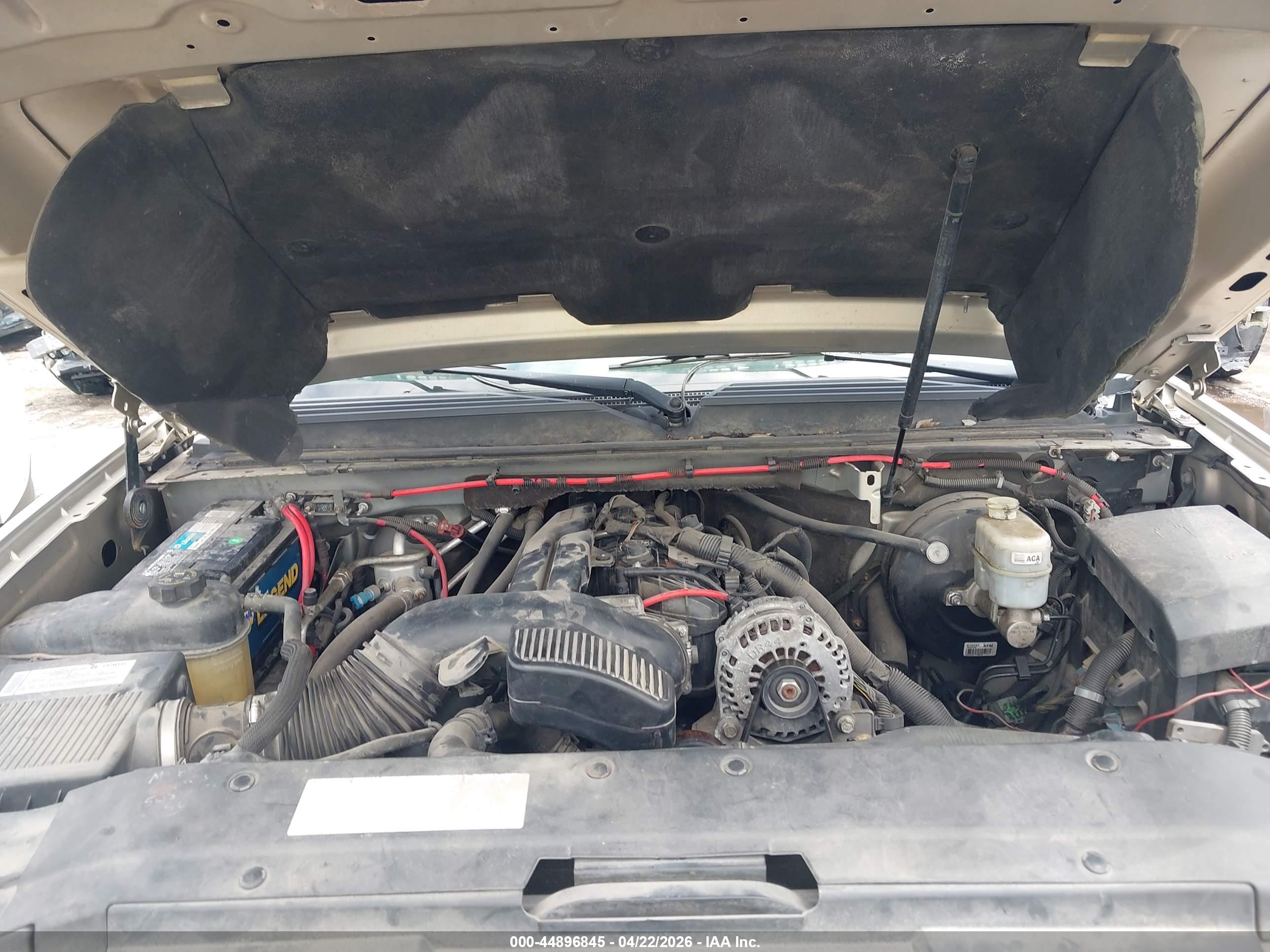 CHEVROLET SUBURBAN image 10