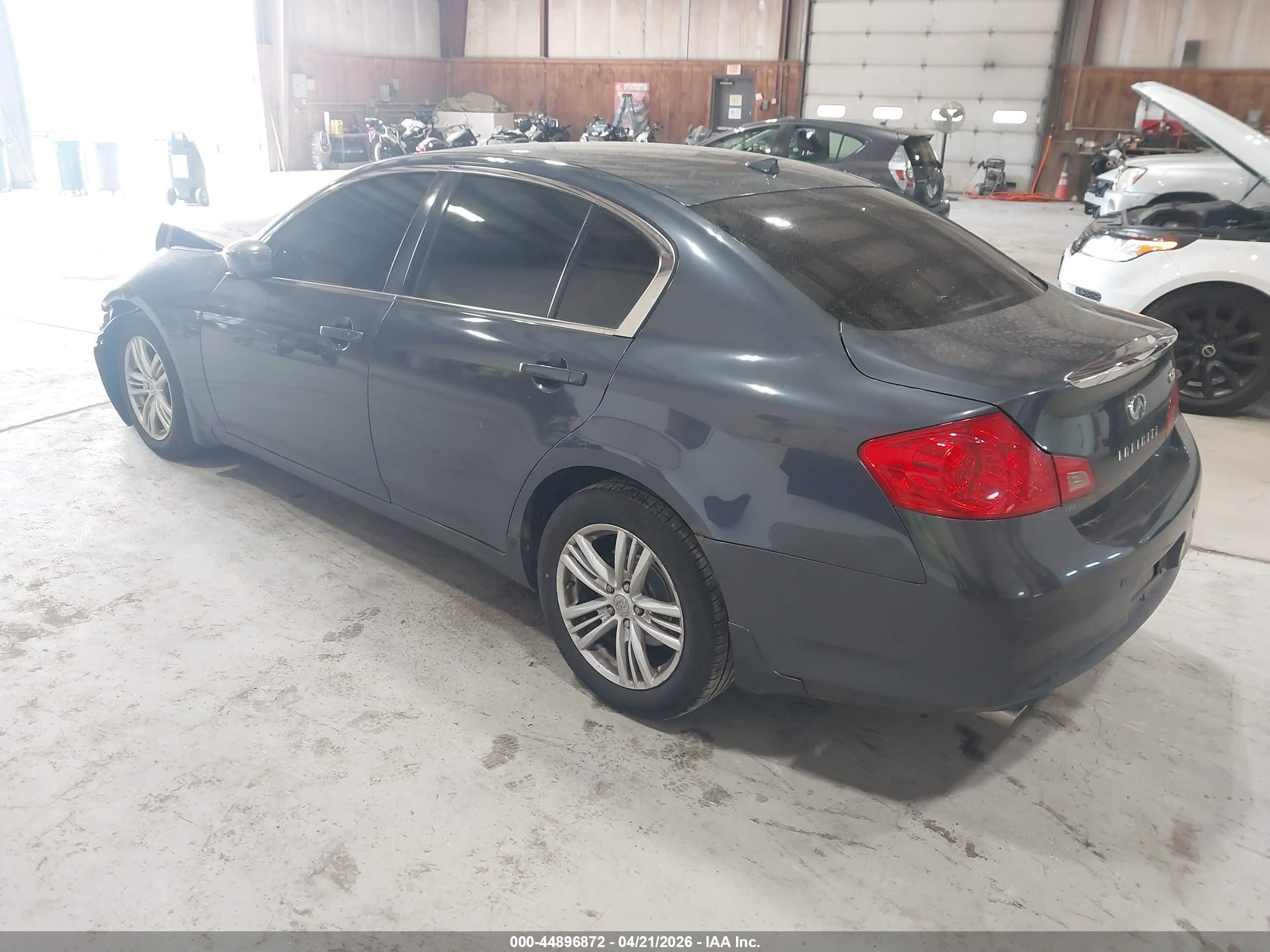 INFINITI G37X image 3