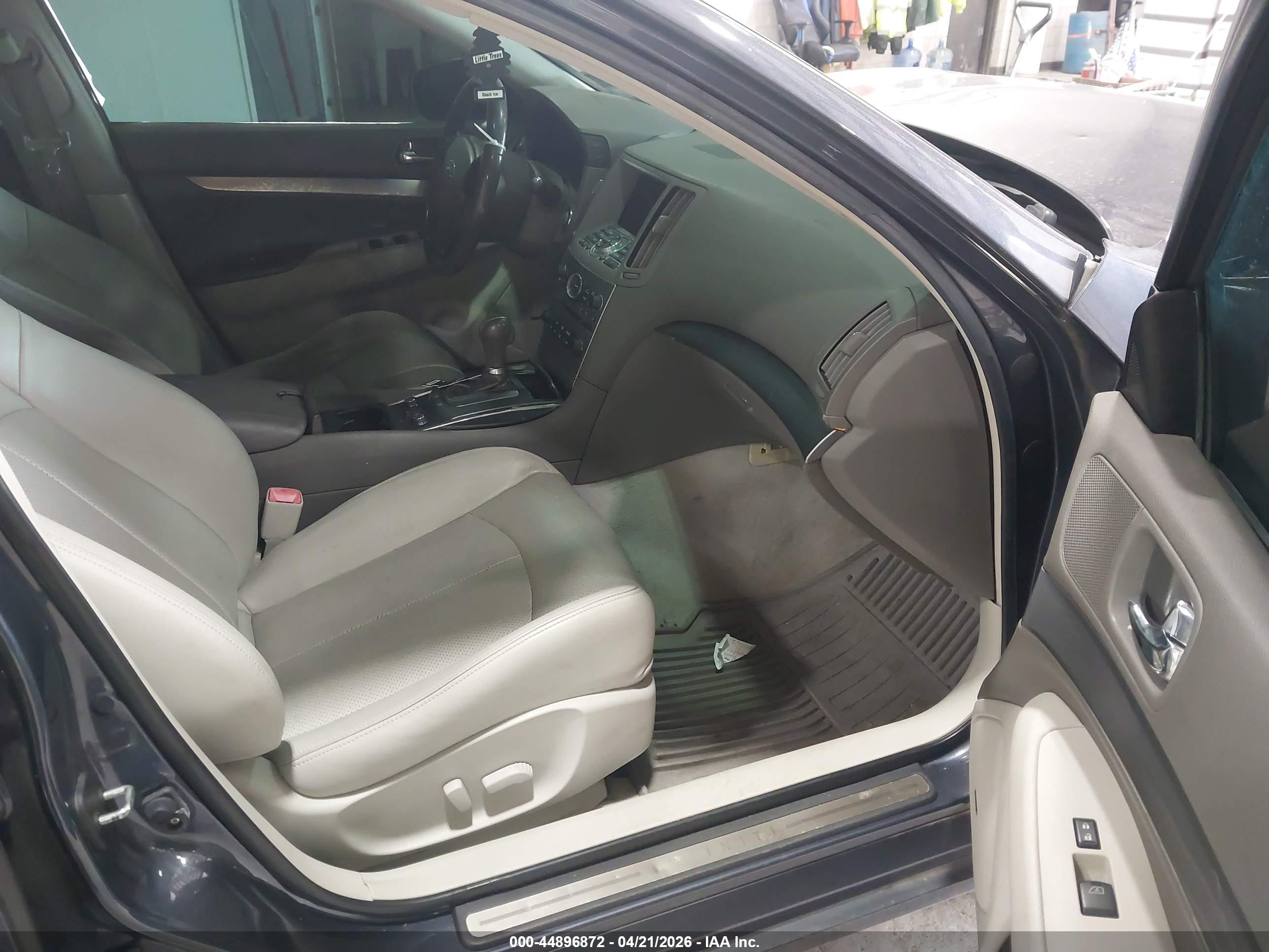 INFINITI G37X image 5