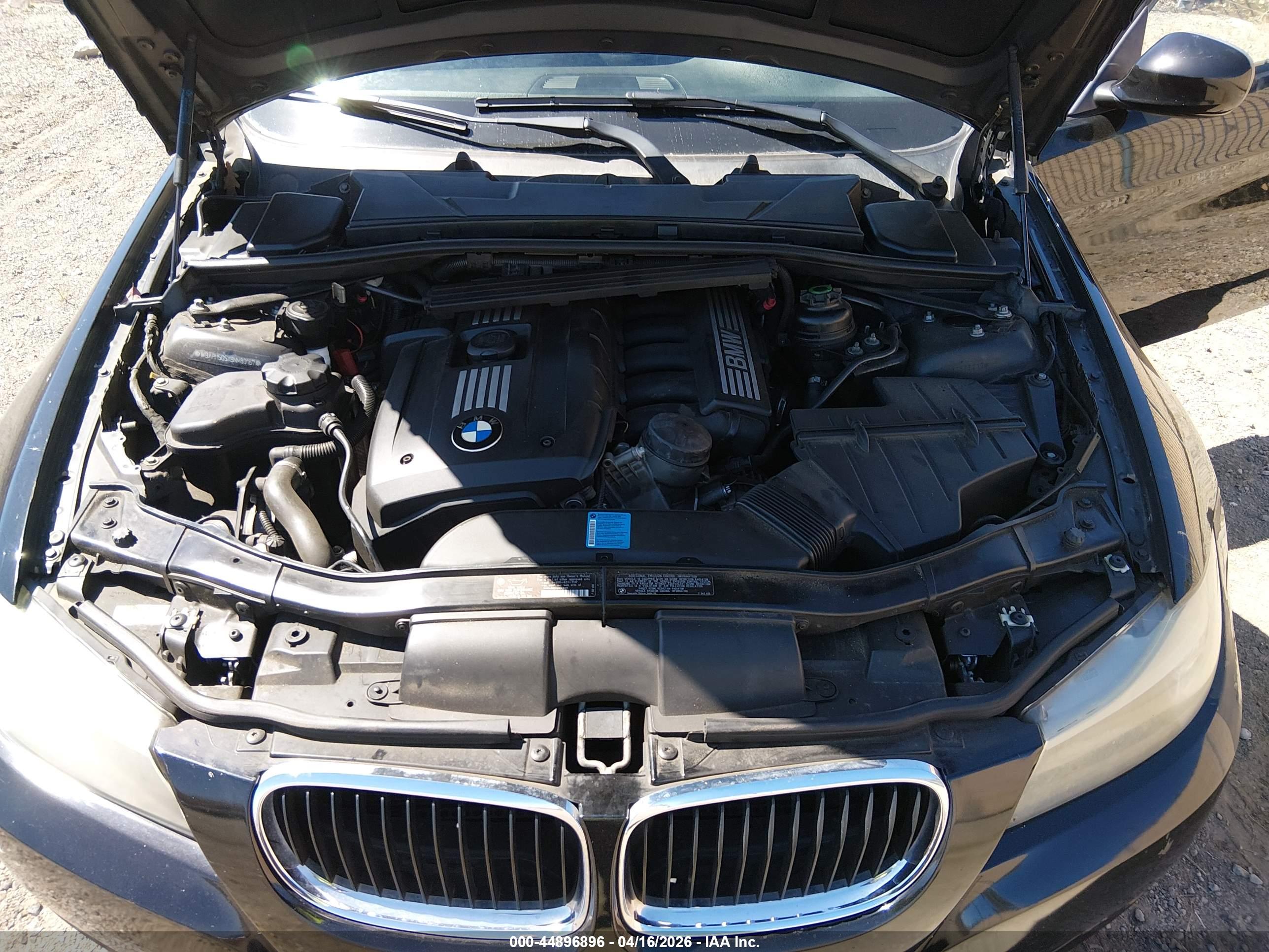 BMW 328I image 10