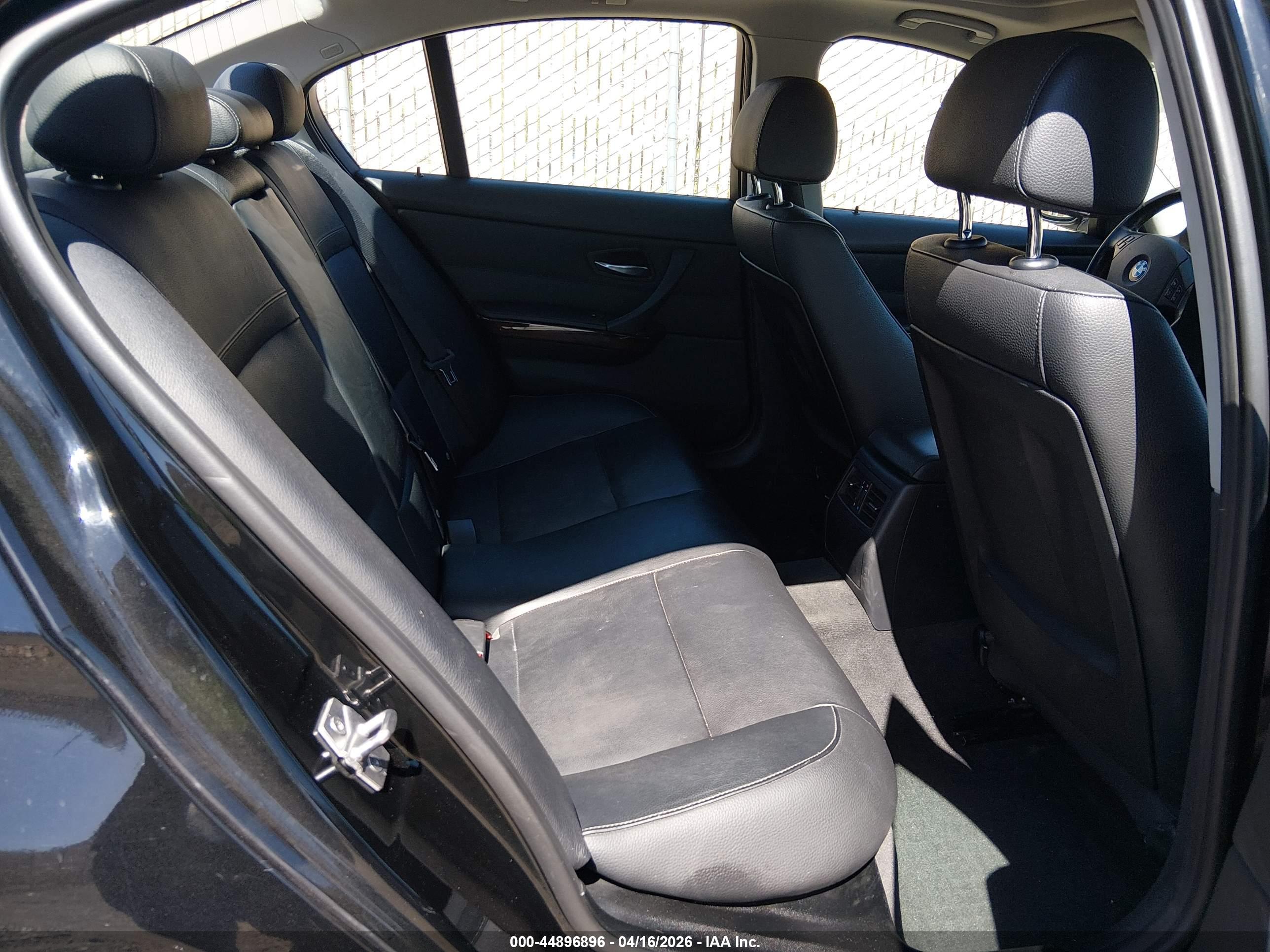 BMW 328I image 8