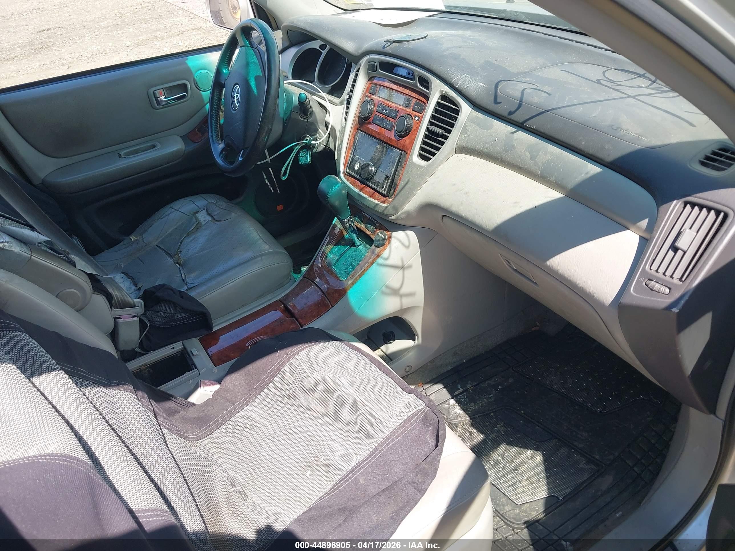 TOYOTA HIGHLANDER image 5