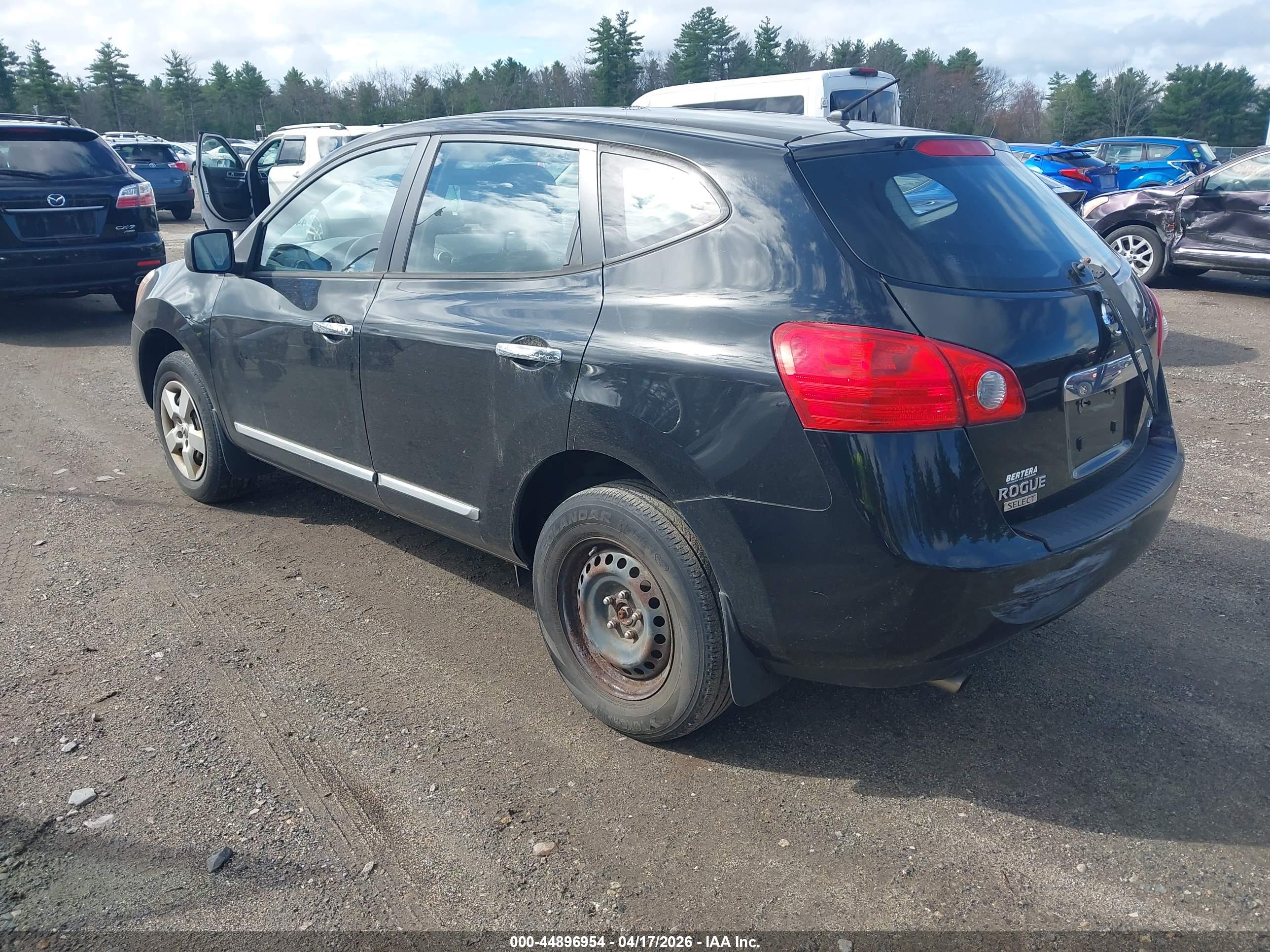 NISSAN ROGUE image 3