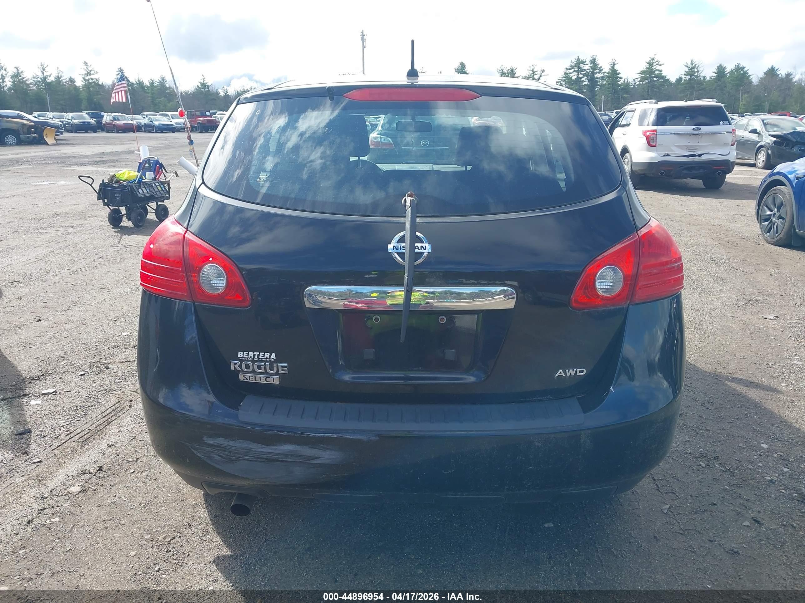 NISSAN ROGUE image 6